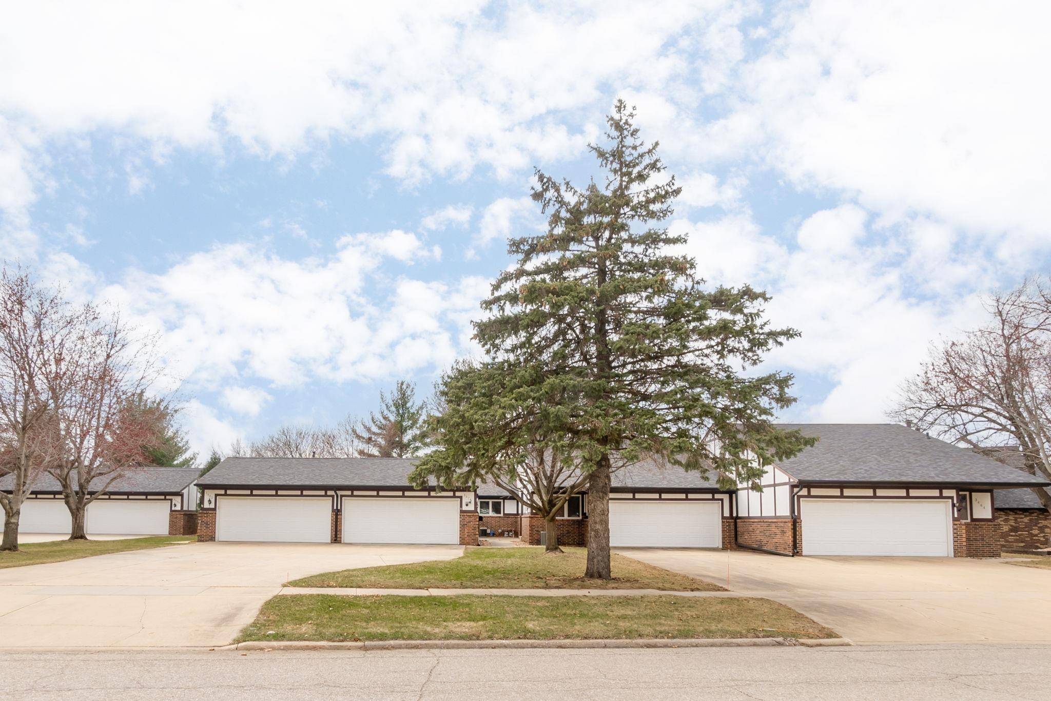 Waterloo, IA 50701,3476 Kingswood PL