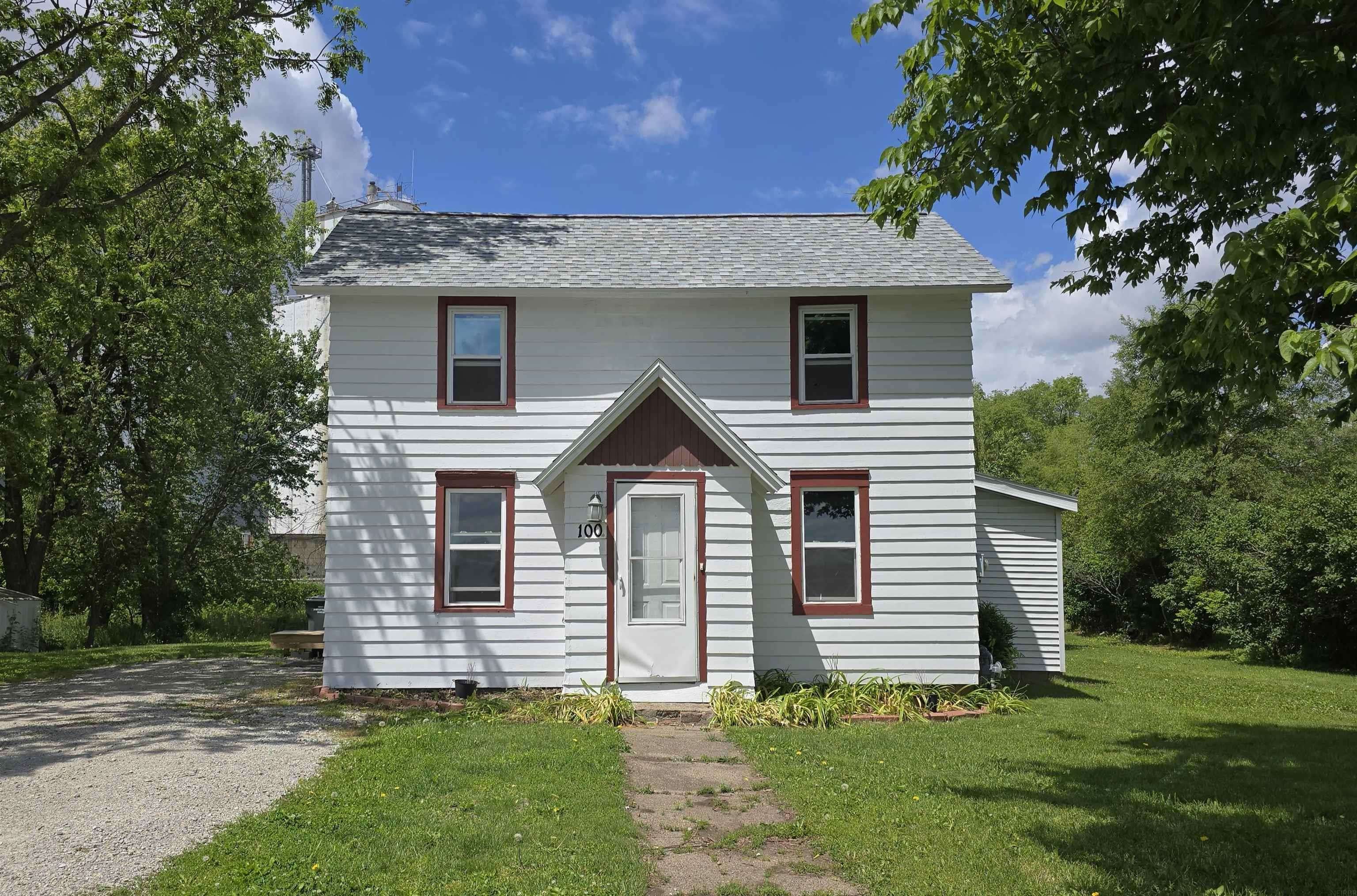 Laporte City, IA 50651,100 Spruce ST