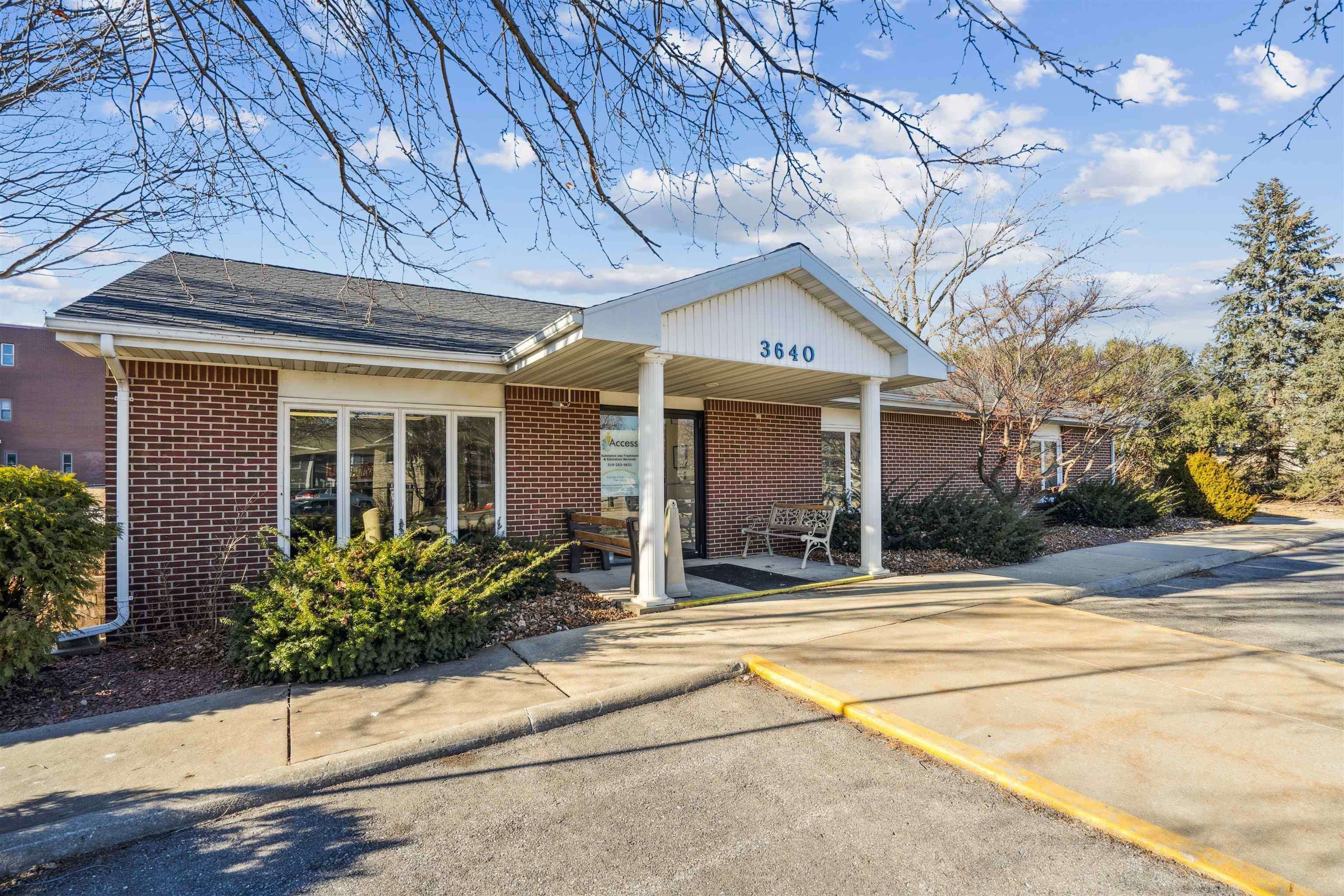 Waterloo, IA 50702,3640 Canterbury CT