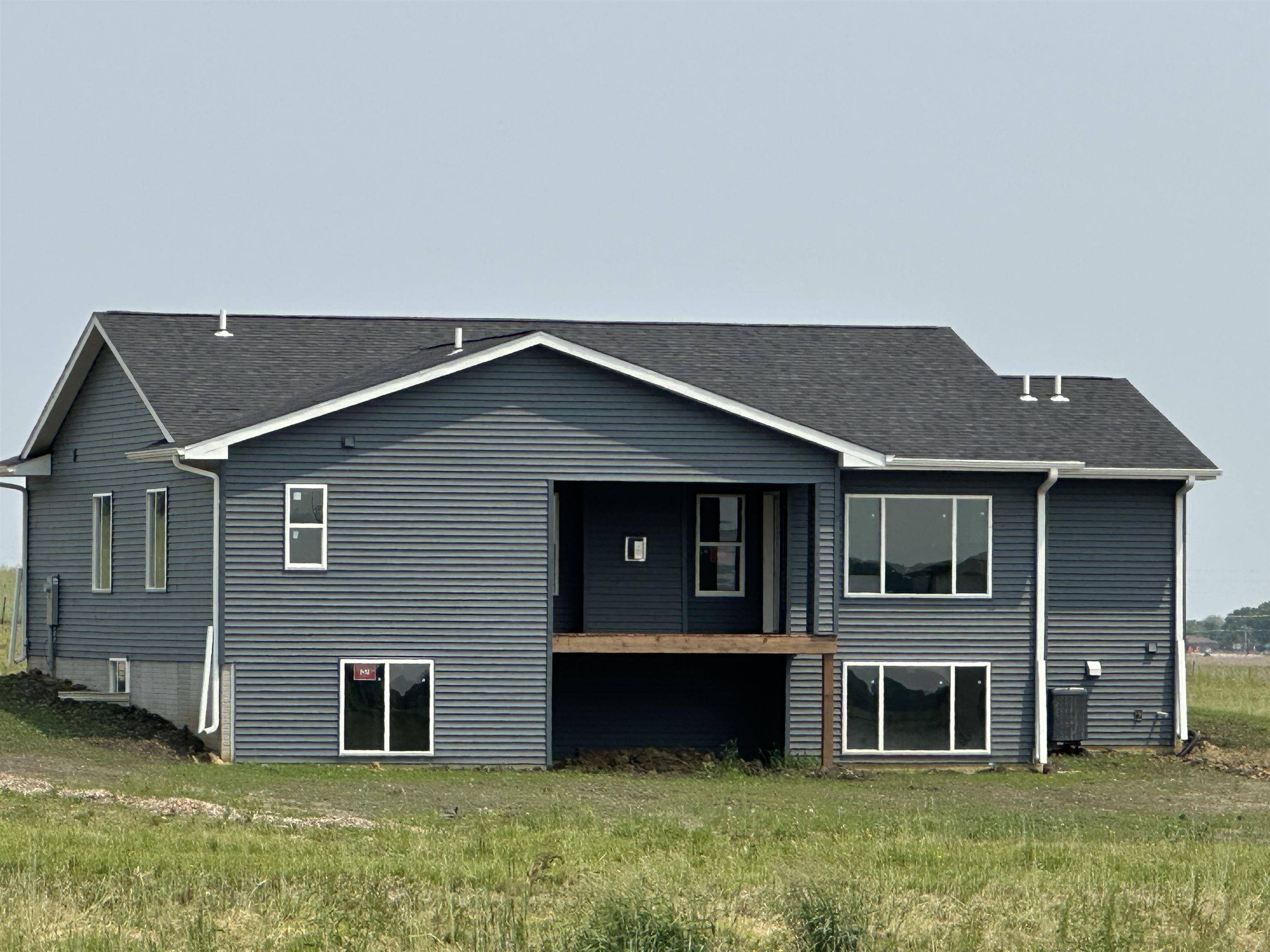 Waterloo, IA 50701,130 Moonlight Dr