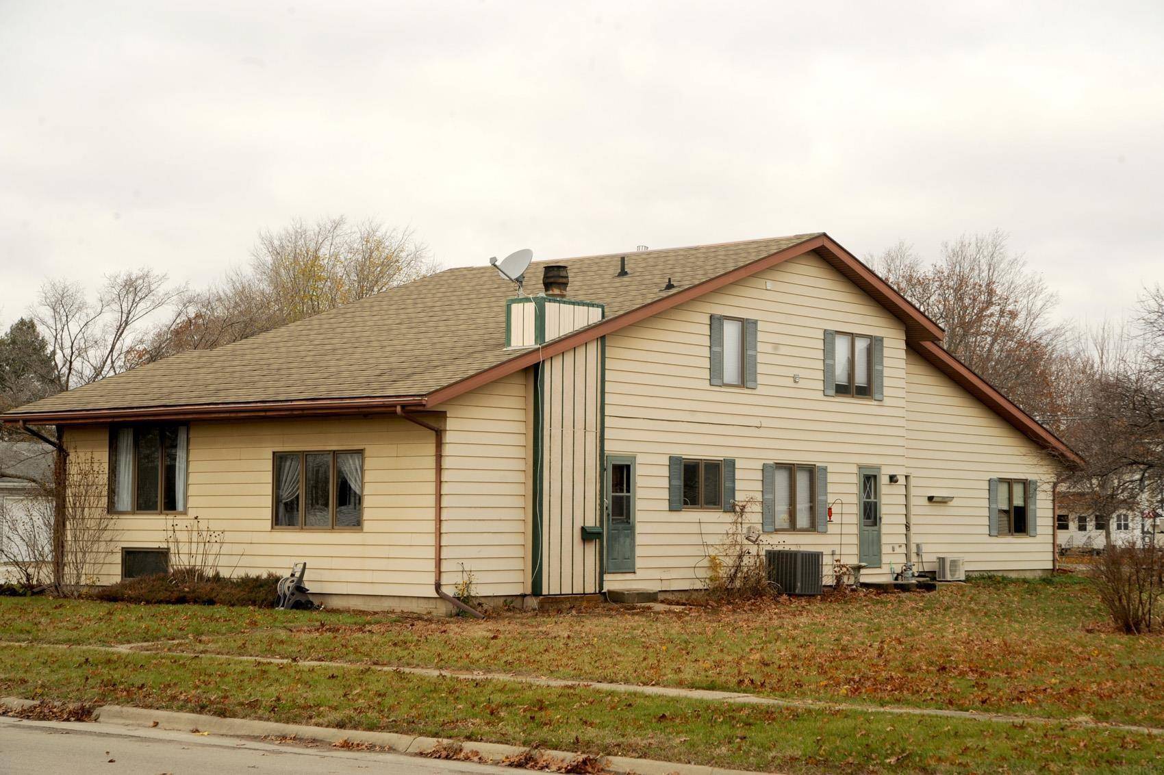 Aplington, IA 50604,502 7th Street