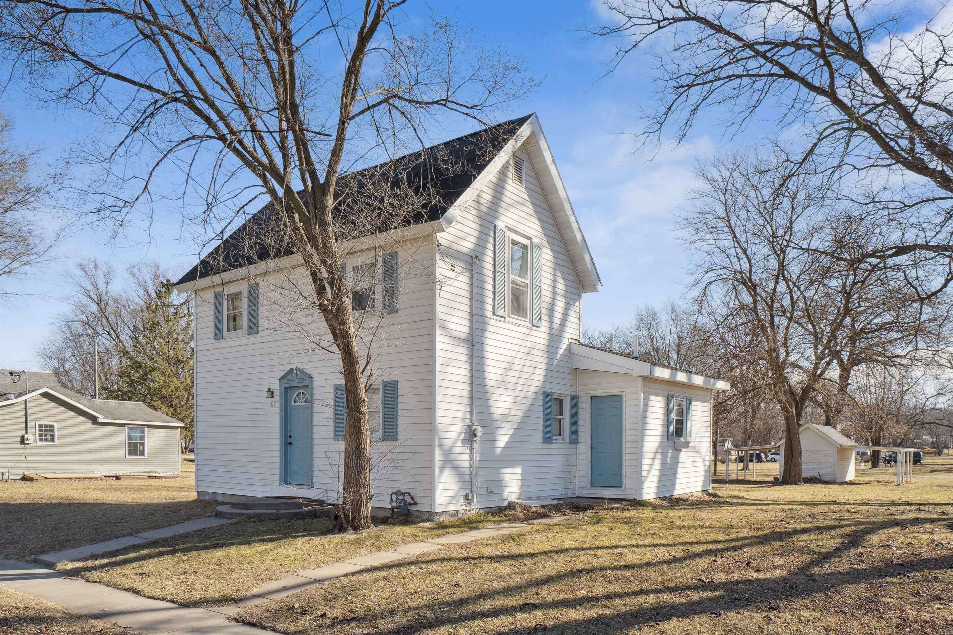 Independence, IA 50644,710 Center ST