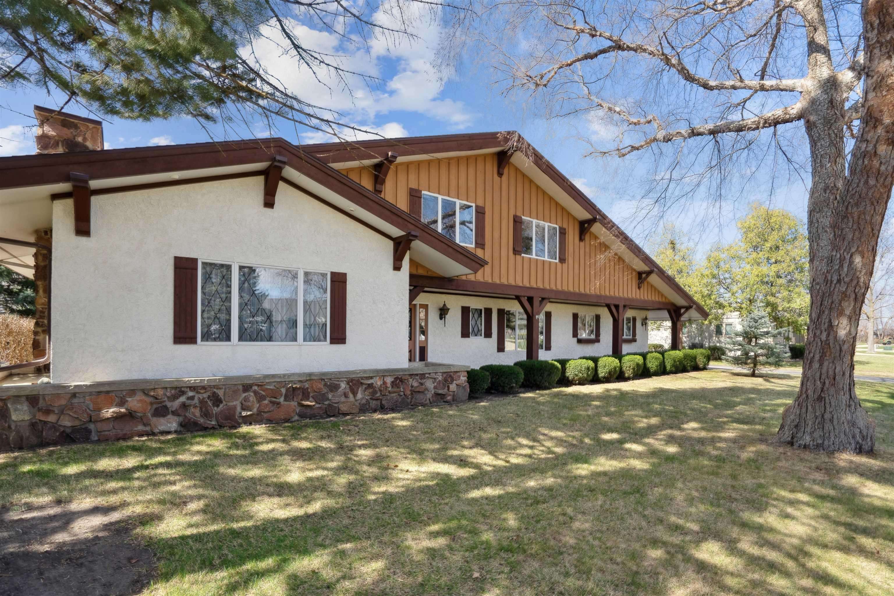 Waterloo, IA 50701,3376 Inverness RD