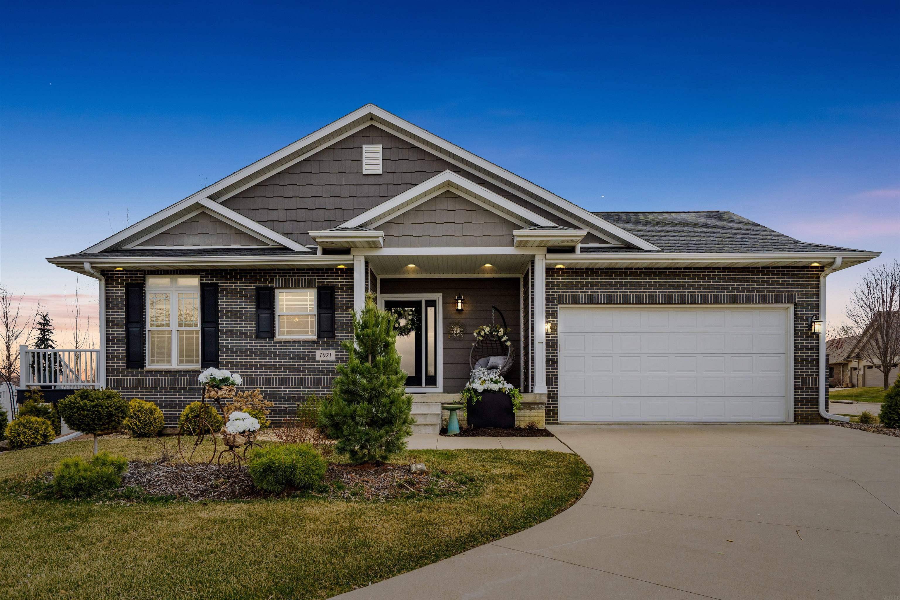 Cedar Falls, IA 50613,1021 Lake Ridge DR