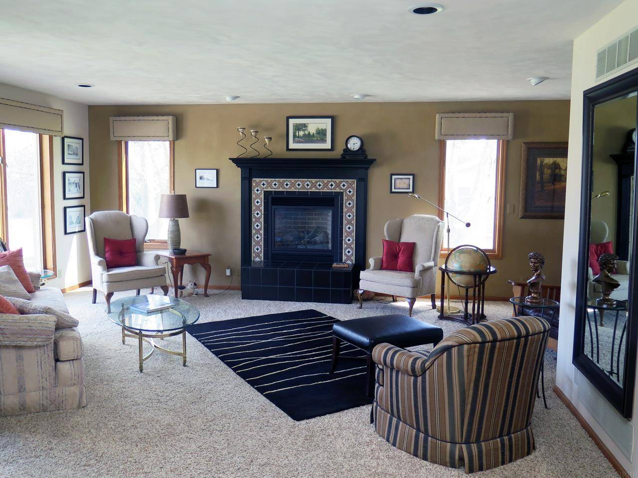 Decorah, IA 52101,705 Valley View DR
