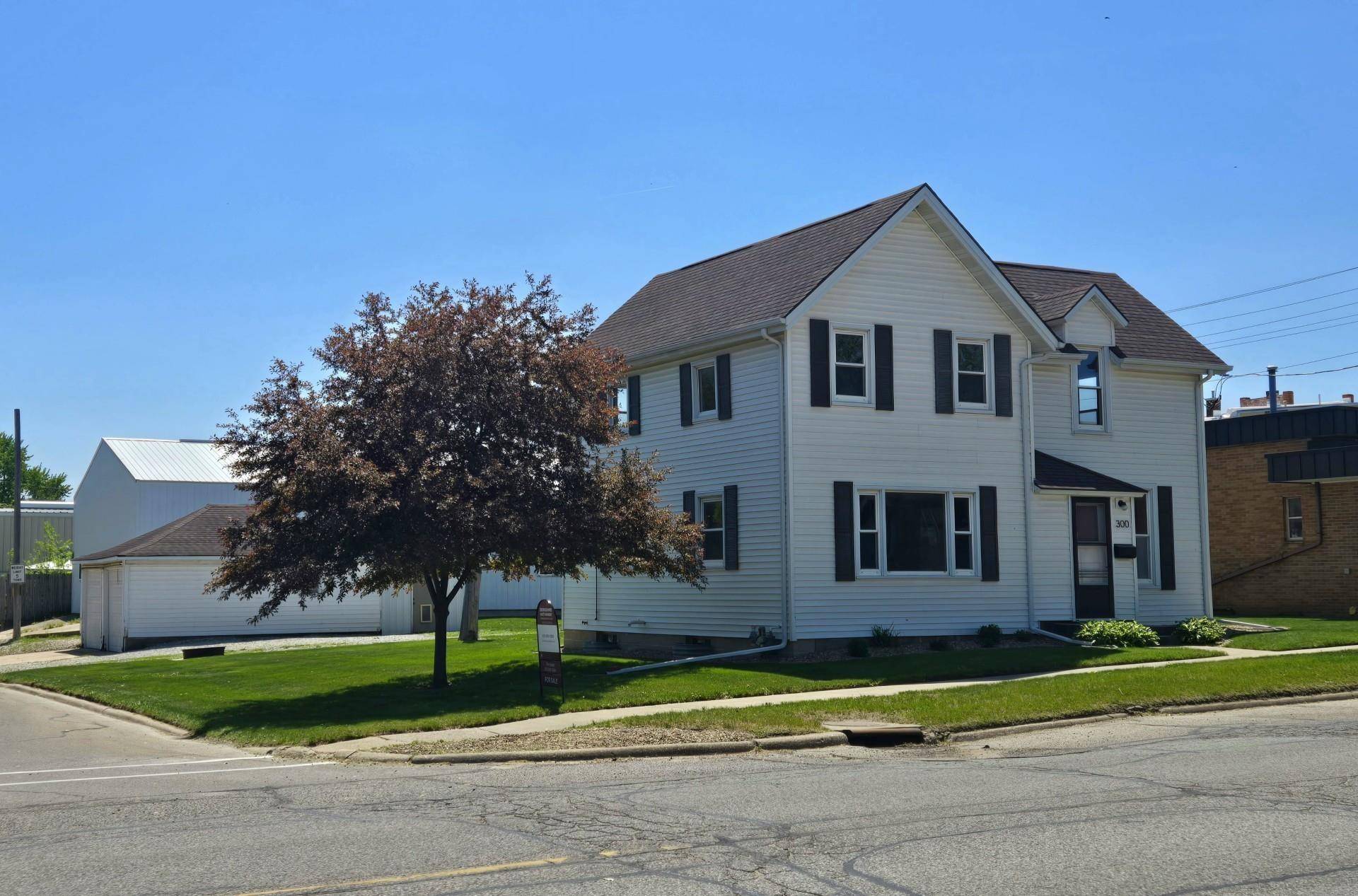 Laporte City, IA 50651,300 Commercial ST