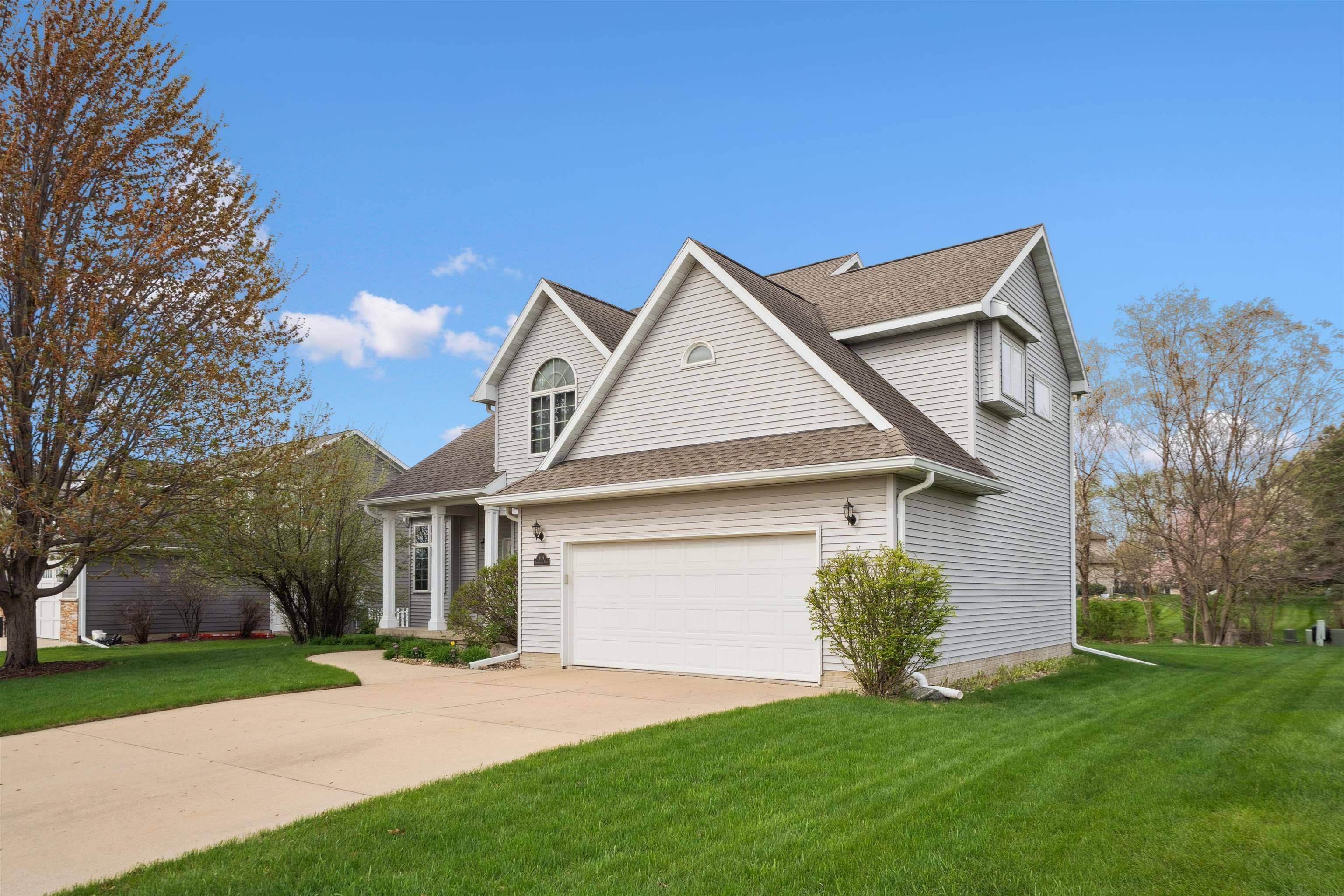Cedar Falls, IA 50613,909 Barrington