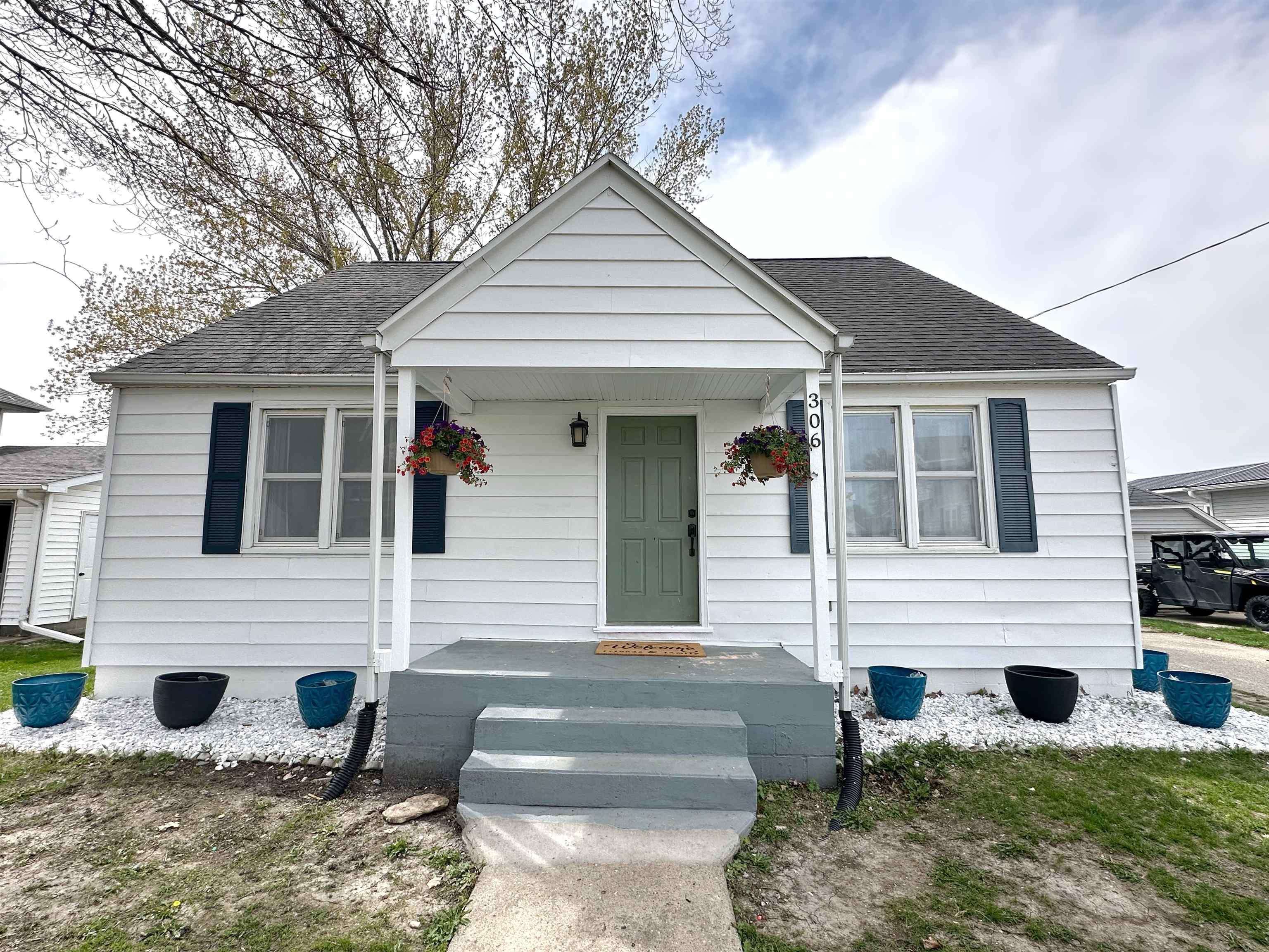 Monona, IA 52159,306 E Depue ST