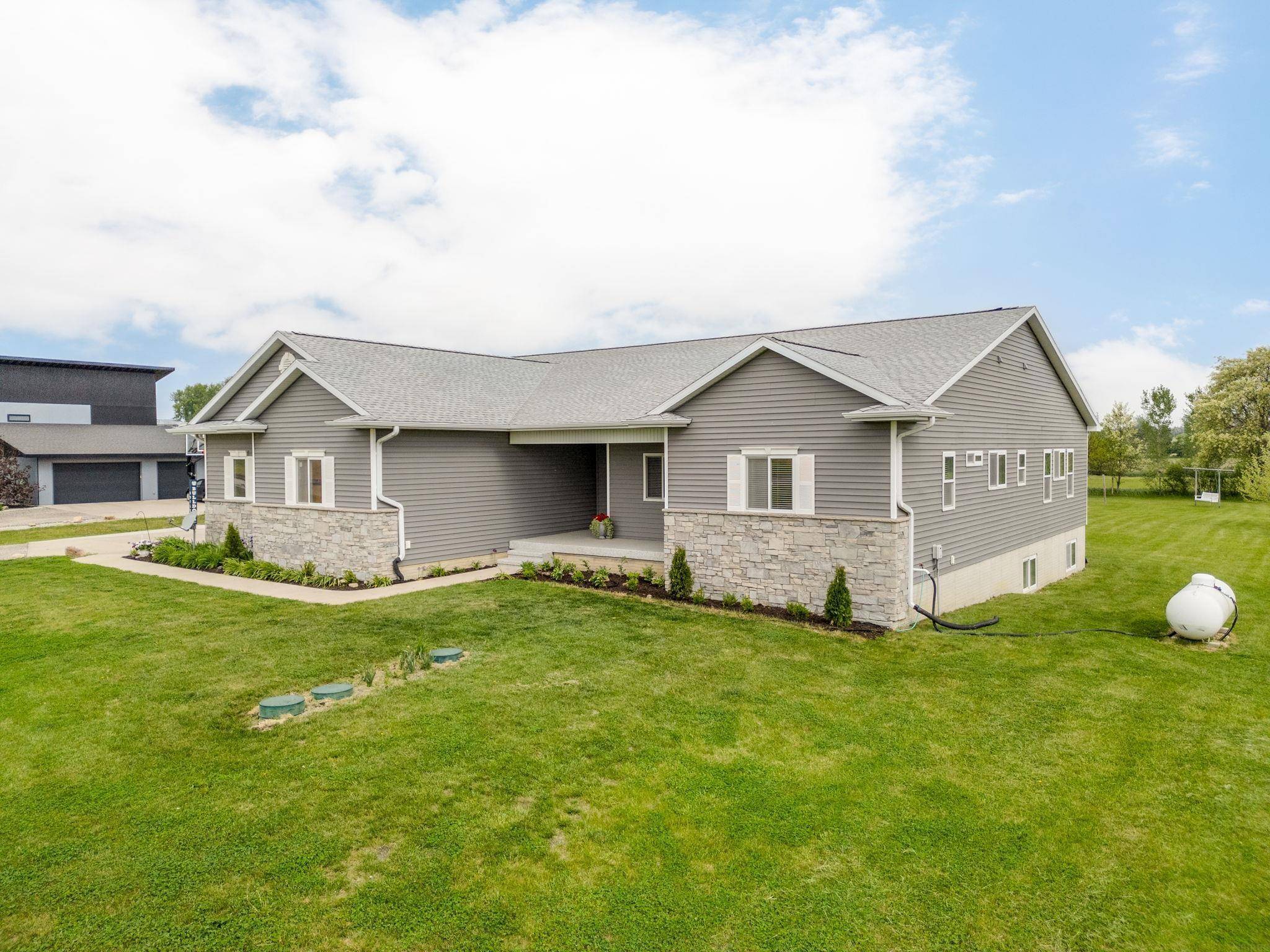 Cedar Falls, IA 50613,4805 Green Belt DR