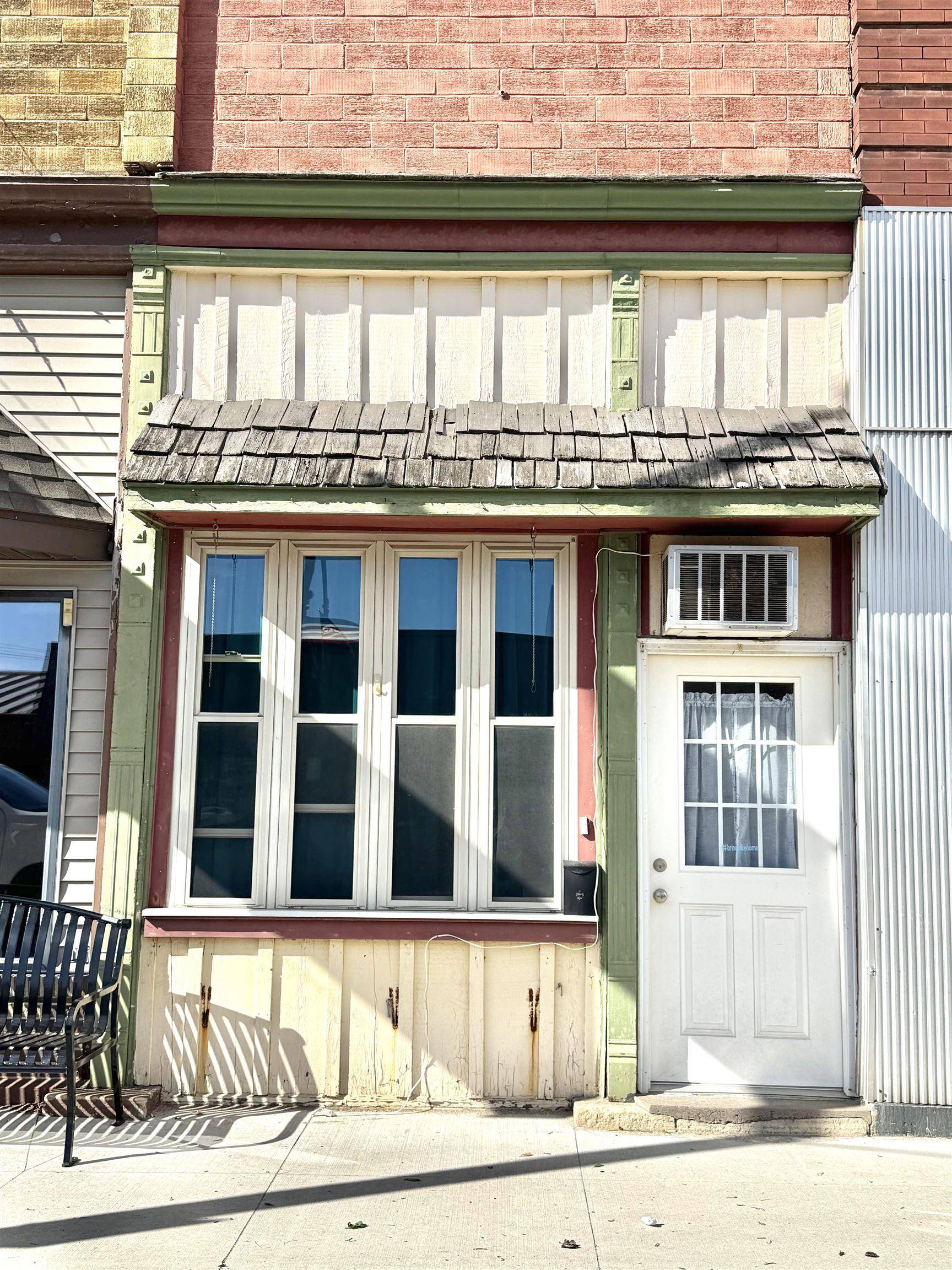 Laporte City, IA 50651,307 Main Street