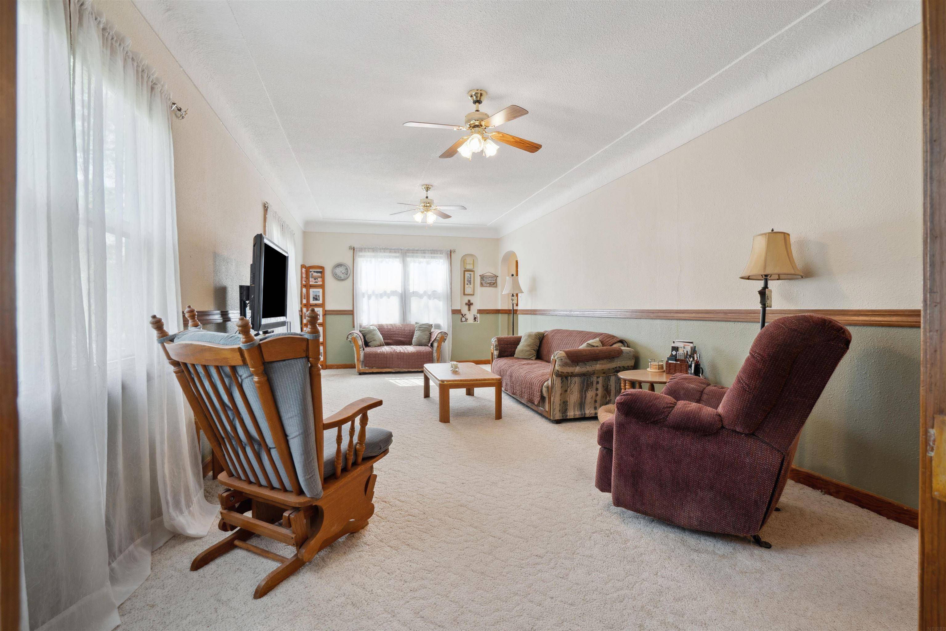 Waterloo, IA 50703,546 Cutler ST