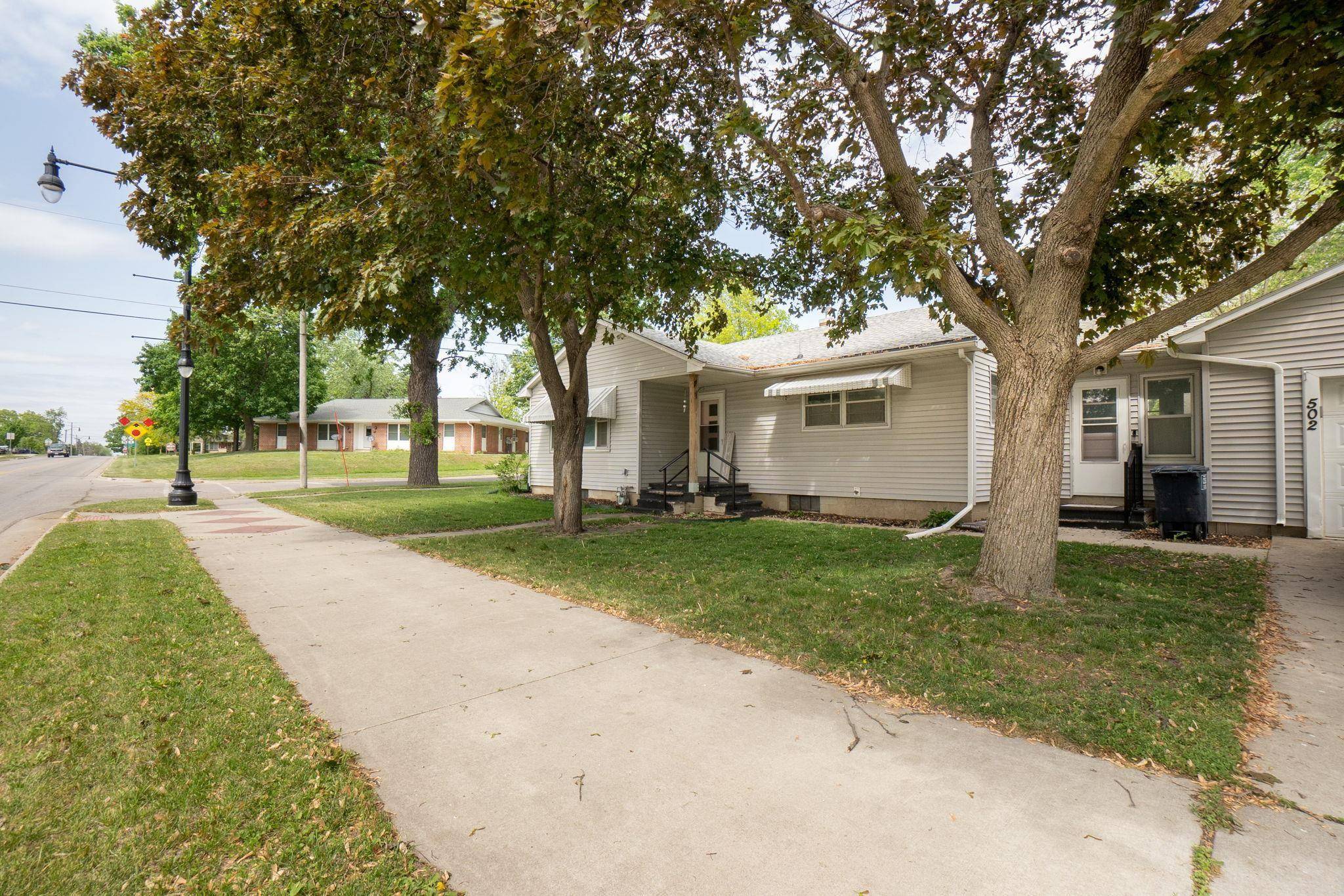 Parkersburg, IA 50665,502 6th Street