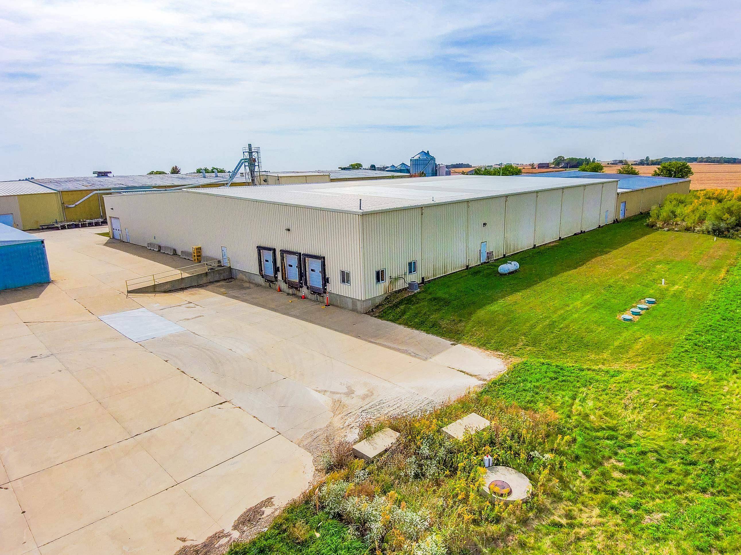 Grundy Center, IA 50638,21035 240th ST #Bay #2