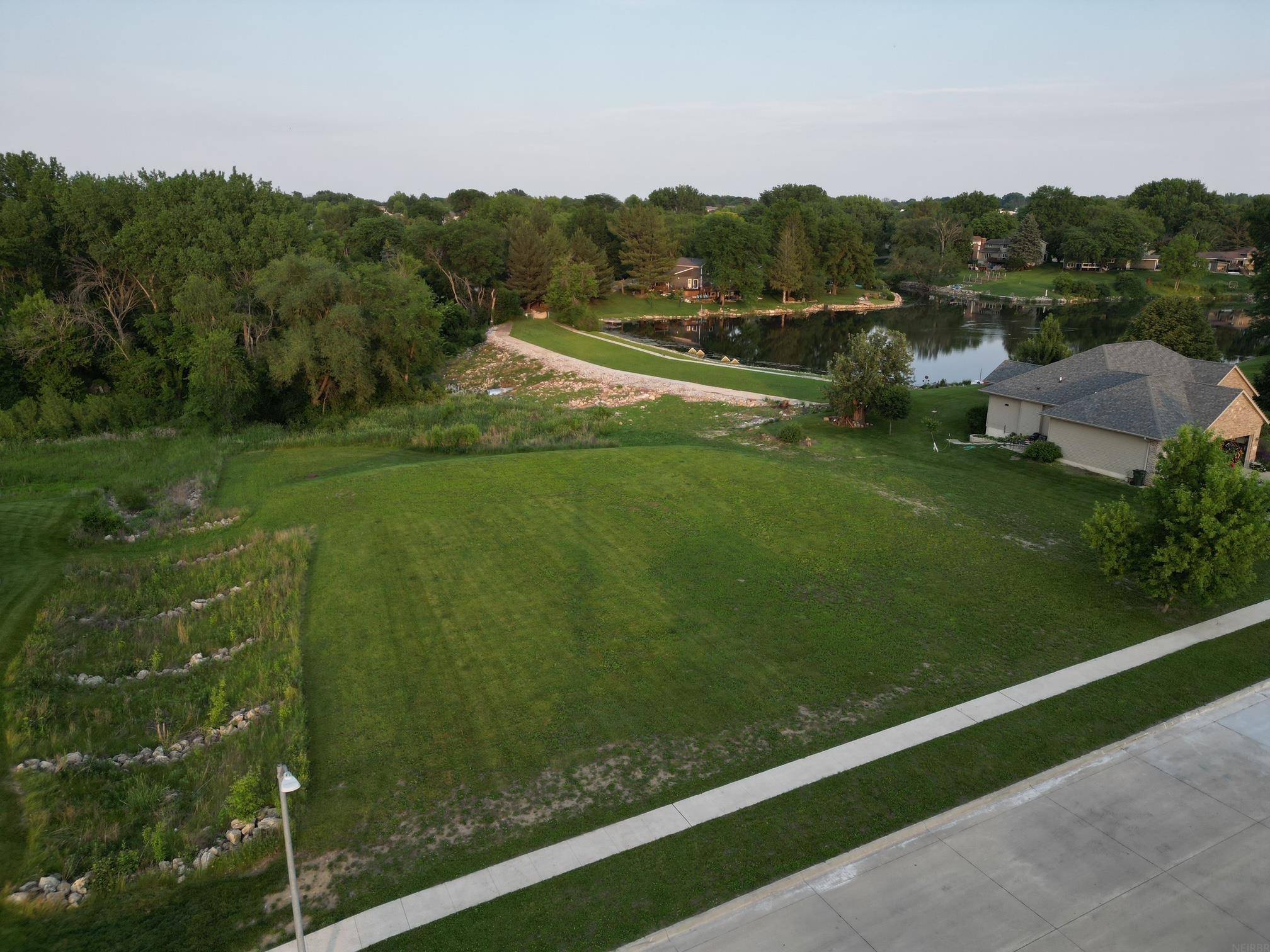 Cedar Falls, IA 50613,1025 Lakeshore DR