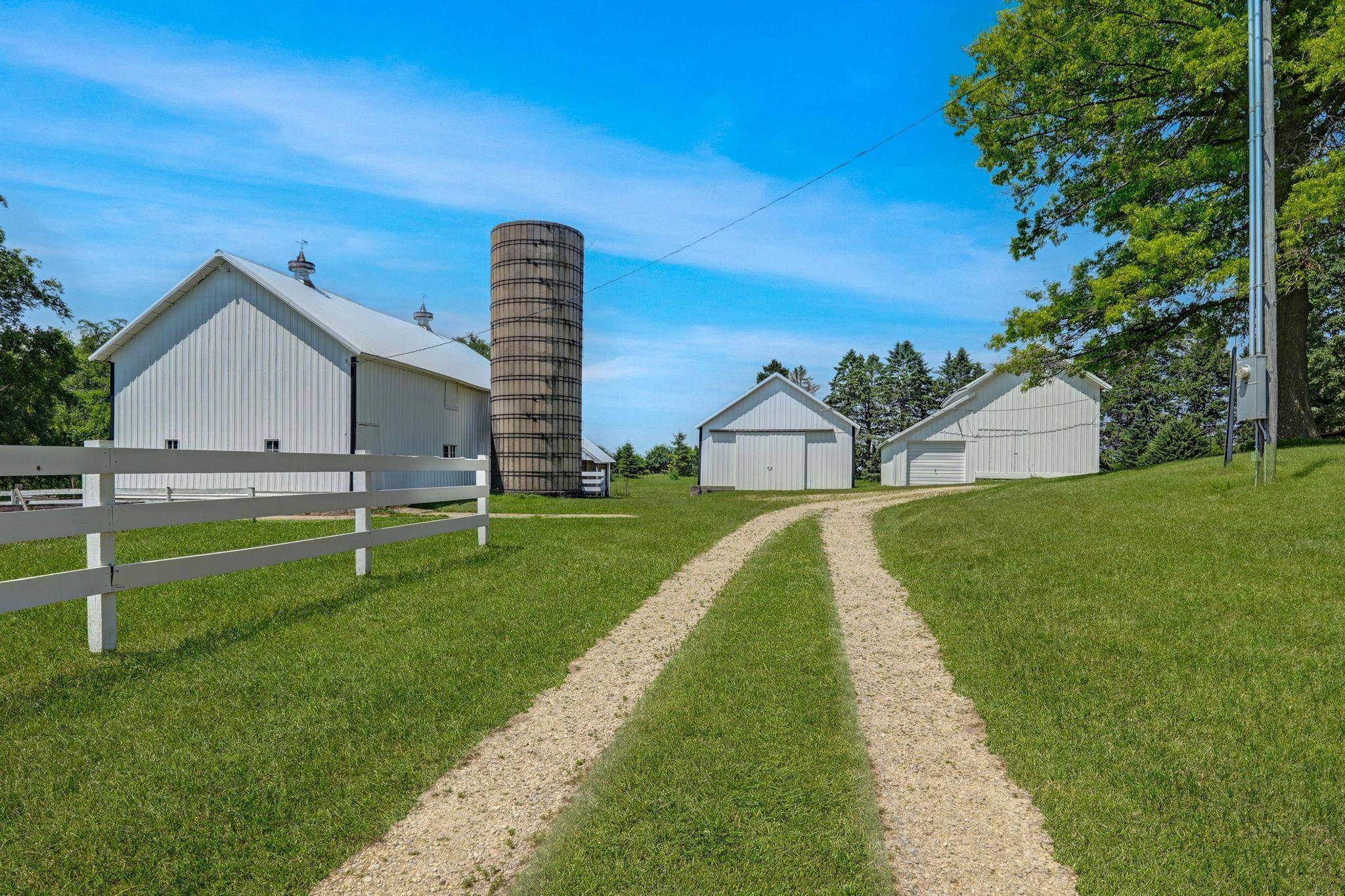 Cedar Falls, IA 50613,3806 W Gresham RD