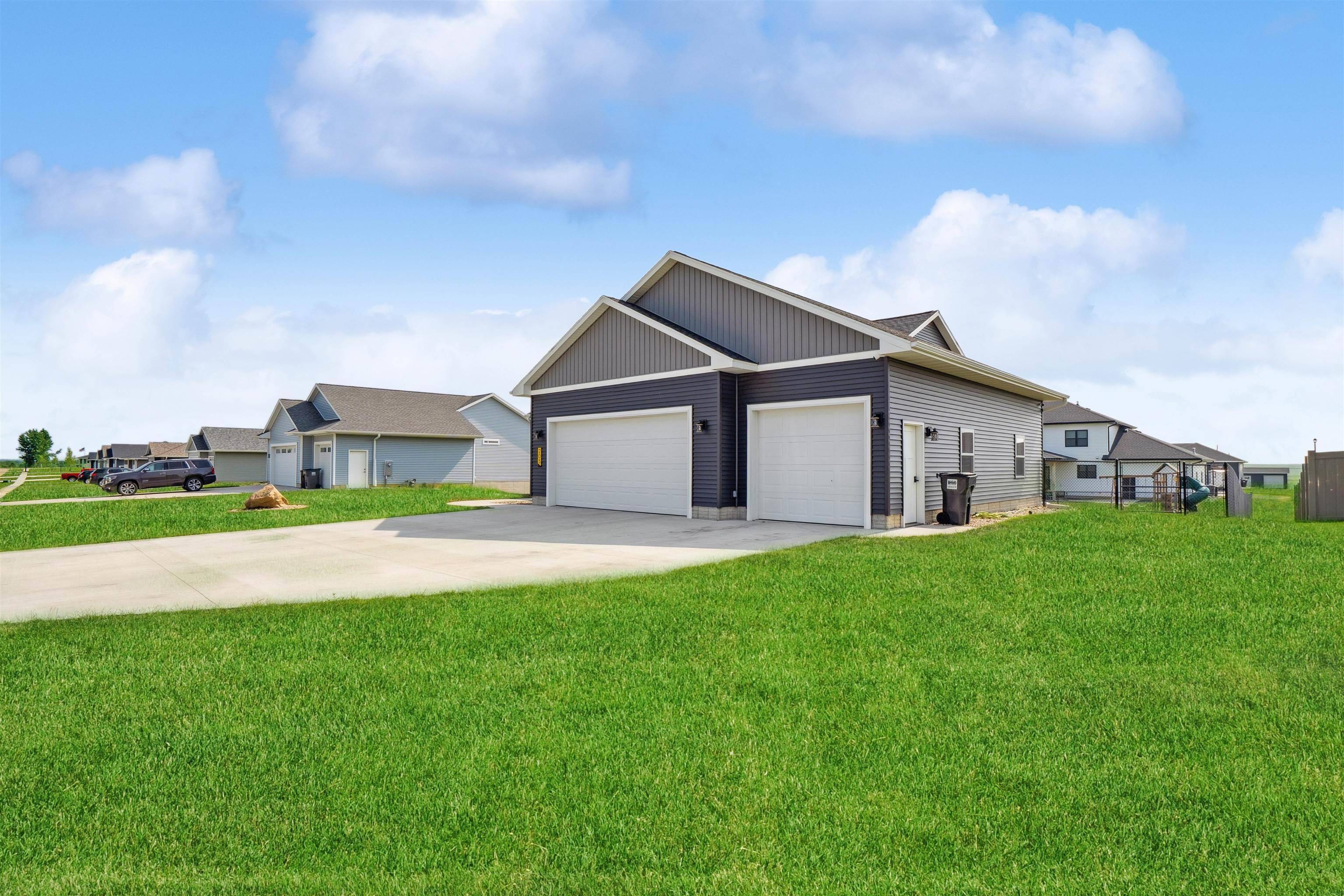 Hudson, IA 50643,205 Pirate ST