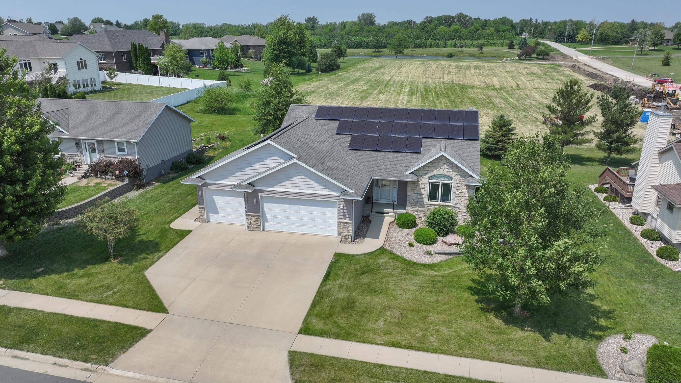 Parkersburg, IA 50665,1319 Circle DR