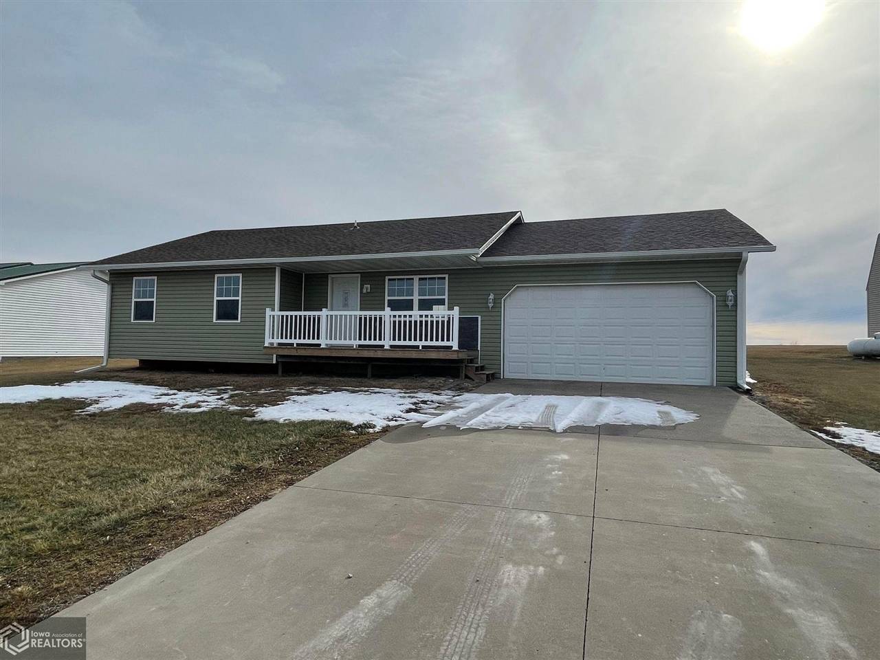 Mystic, IA 52574-6900,14521 Valley View Drive