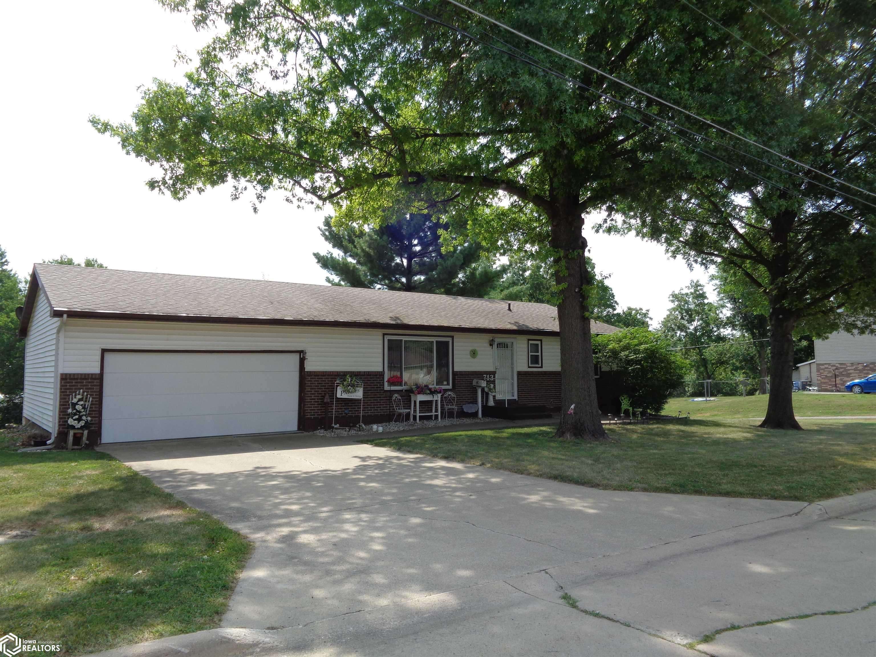 Centerville, IA 52544,713 S 20th St