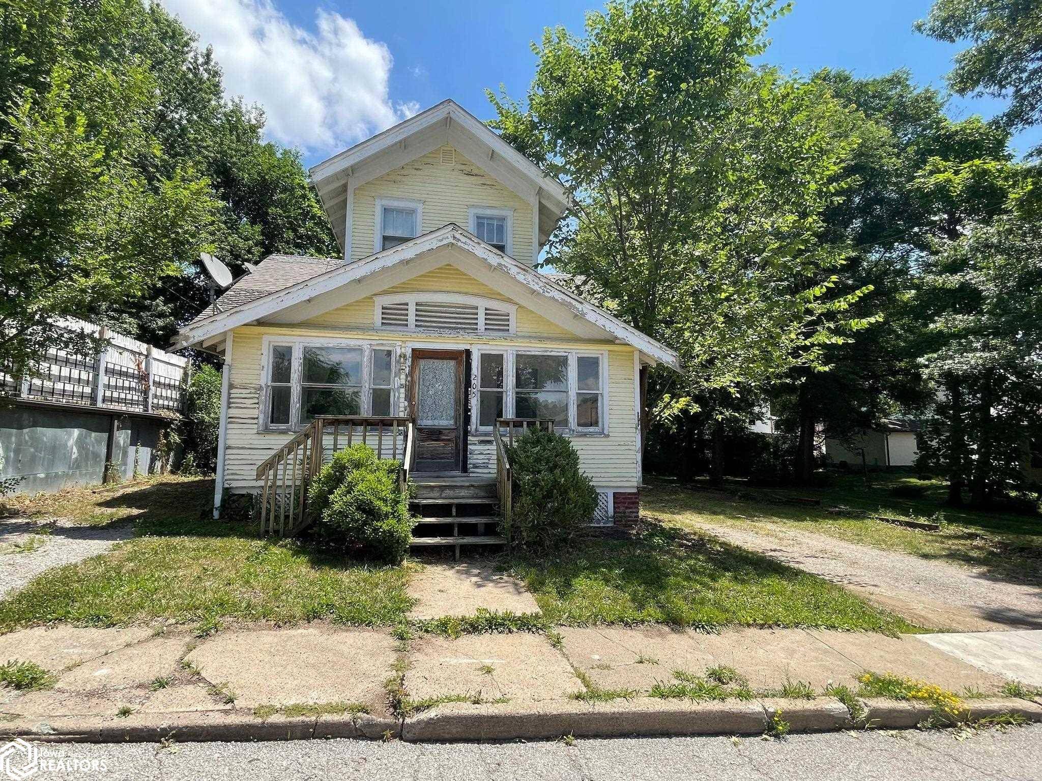 Centerville, IA 52544,205 S 12th St
