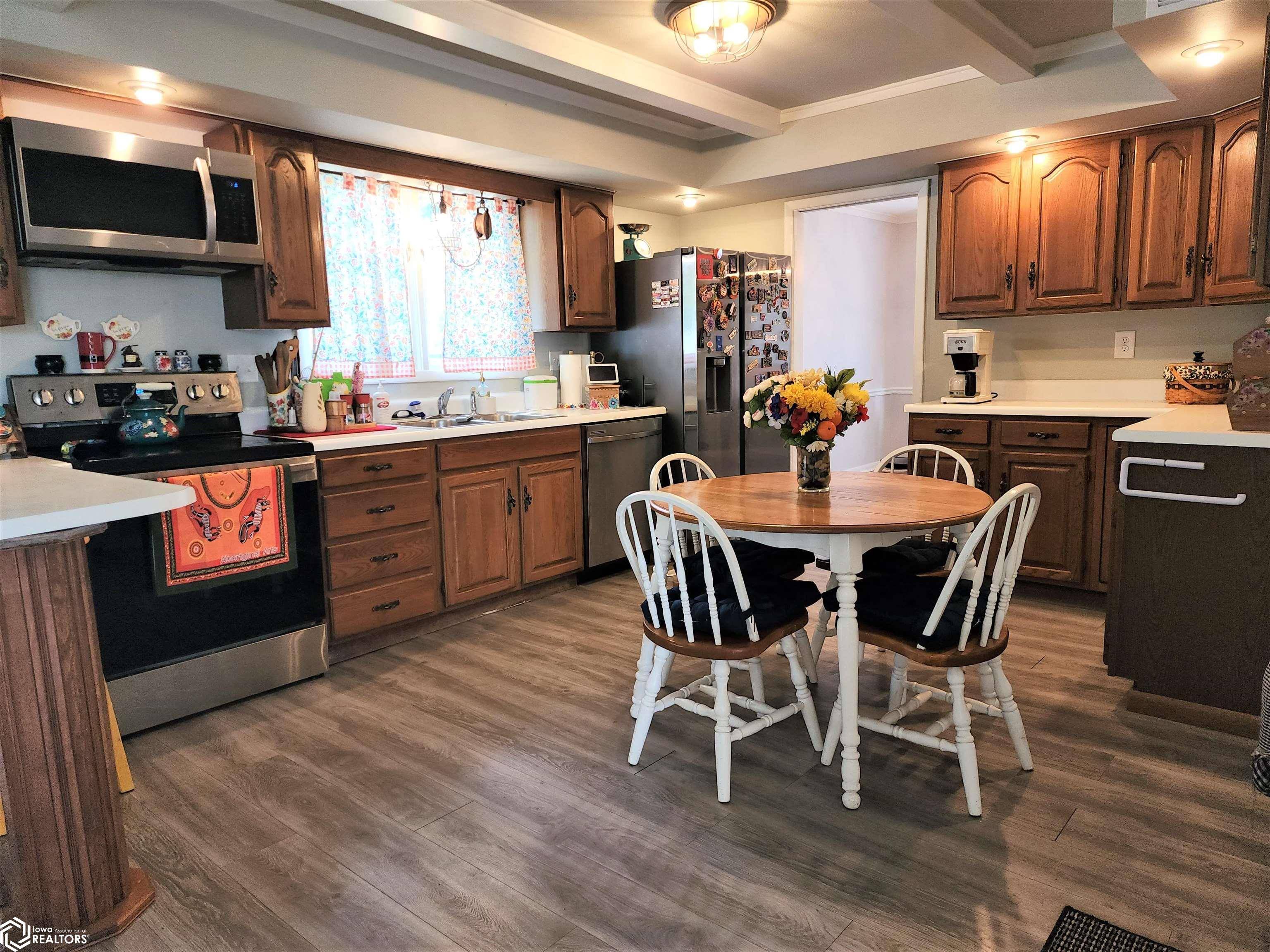 Centerville, IA 52544,805 W Wall St