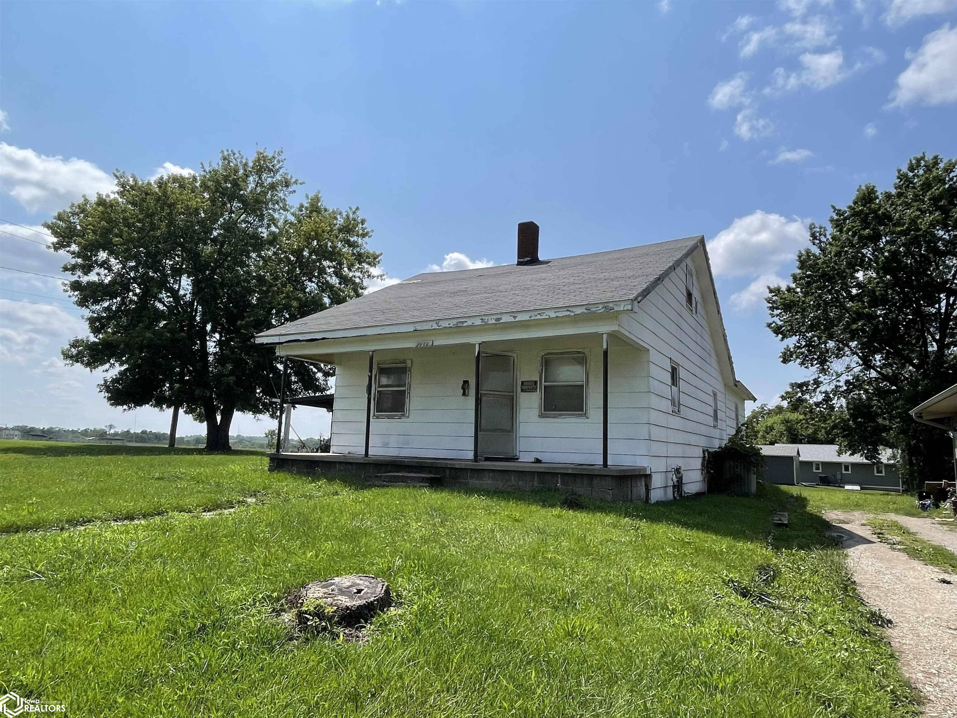 Centerville, IA 52544,2112 Drake Ave