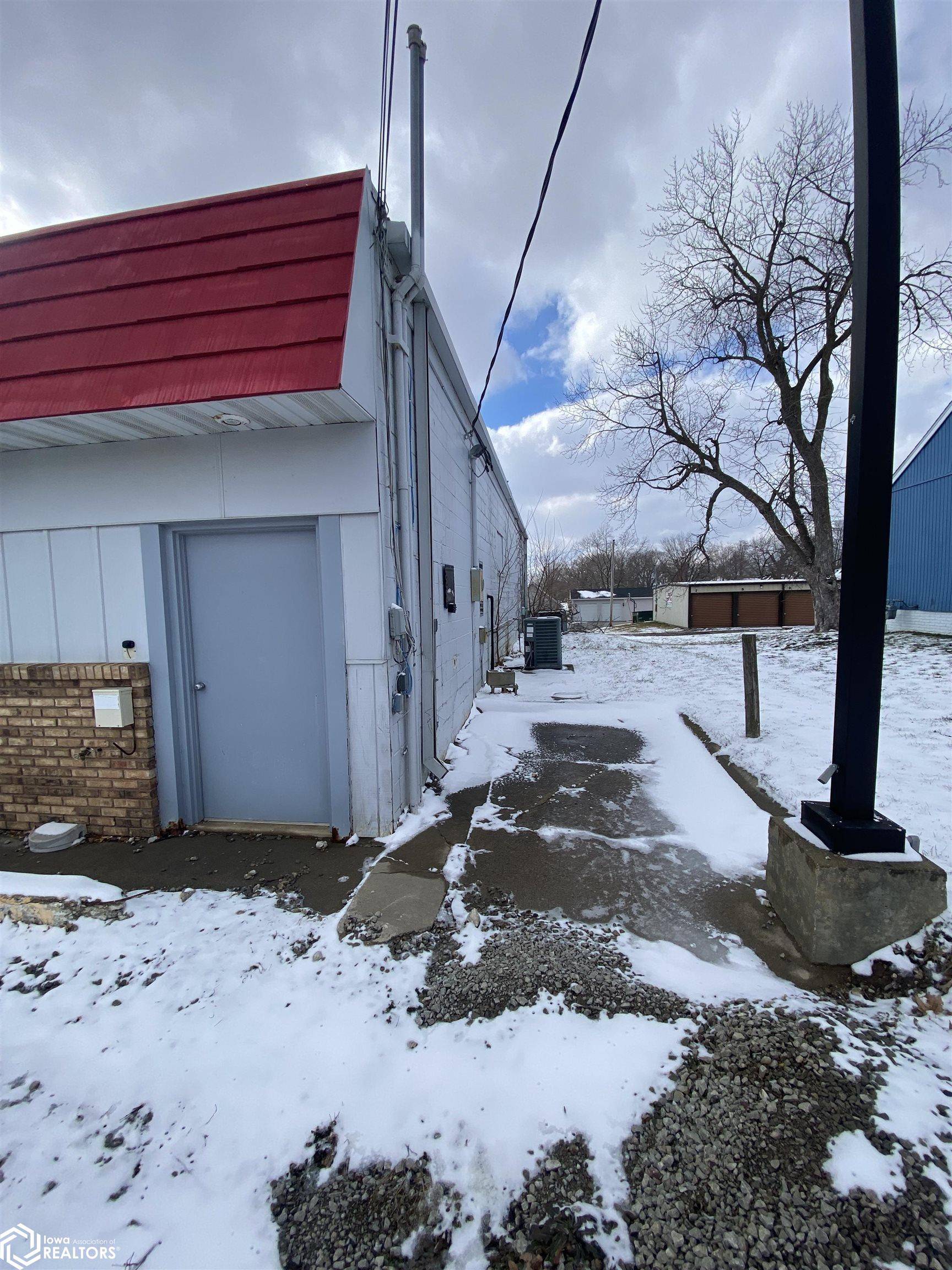 Centerville, IA 52544,401 W Maple St