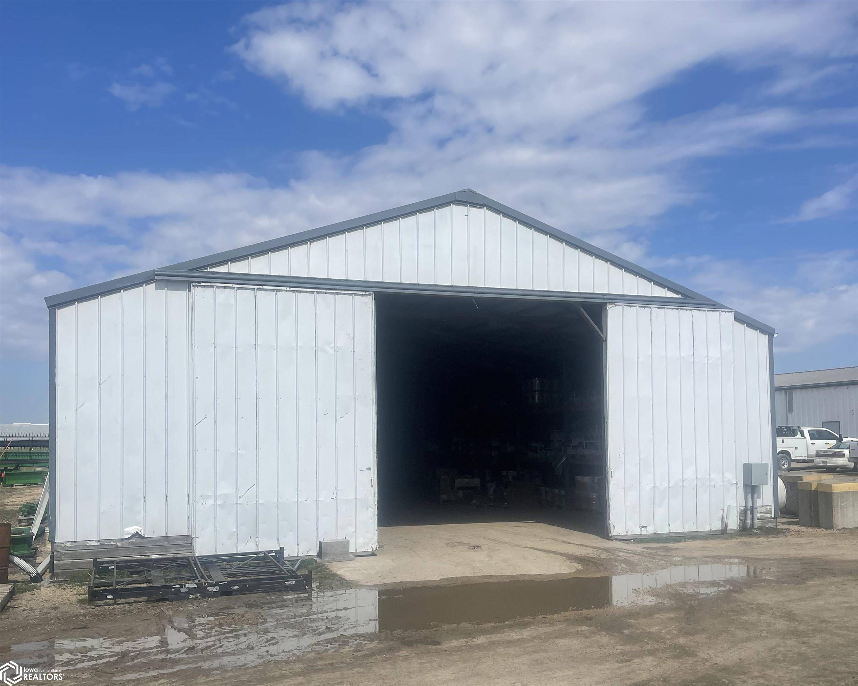 Maquoketa, IA 52060,1010 220th Ave
