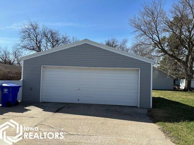 Britt, IA 50423,741 1st St NW