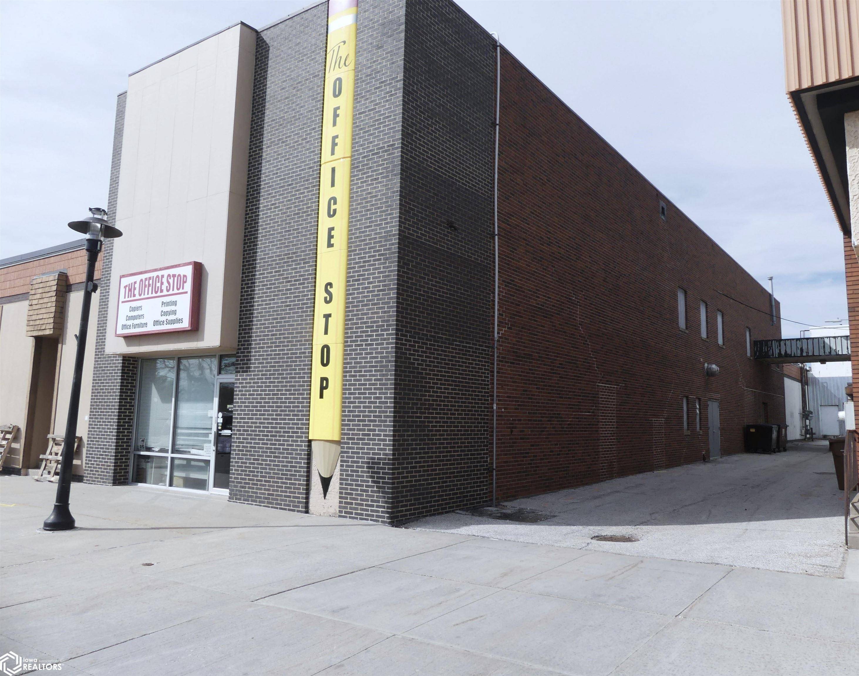 Carroll, IA 51401,216 W 5th St