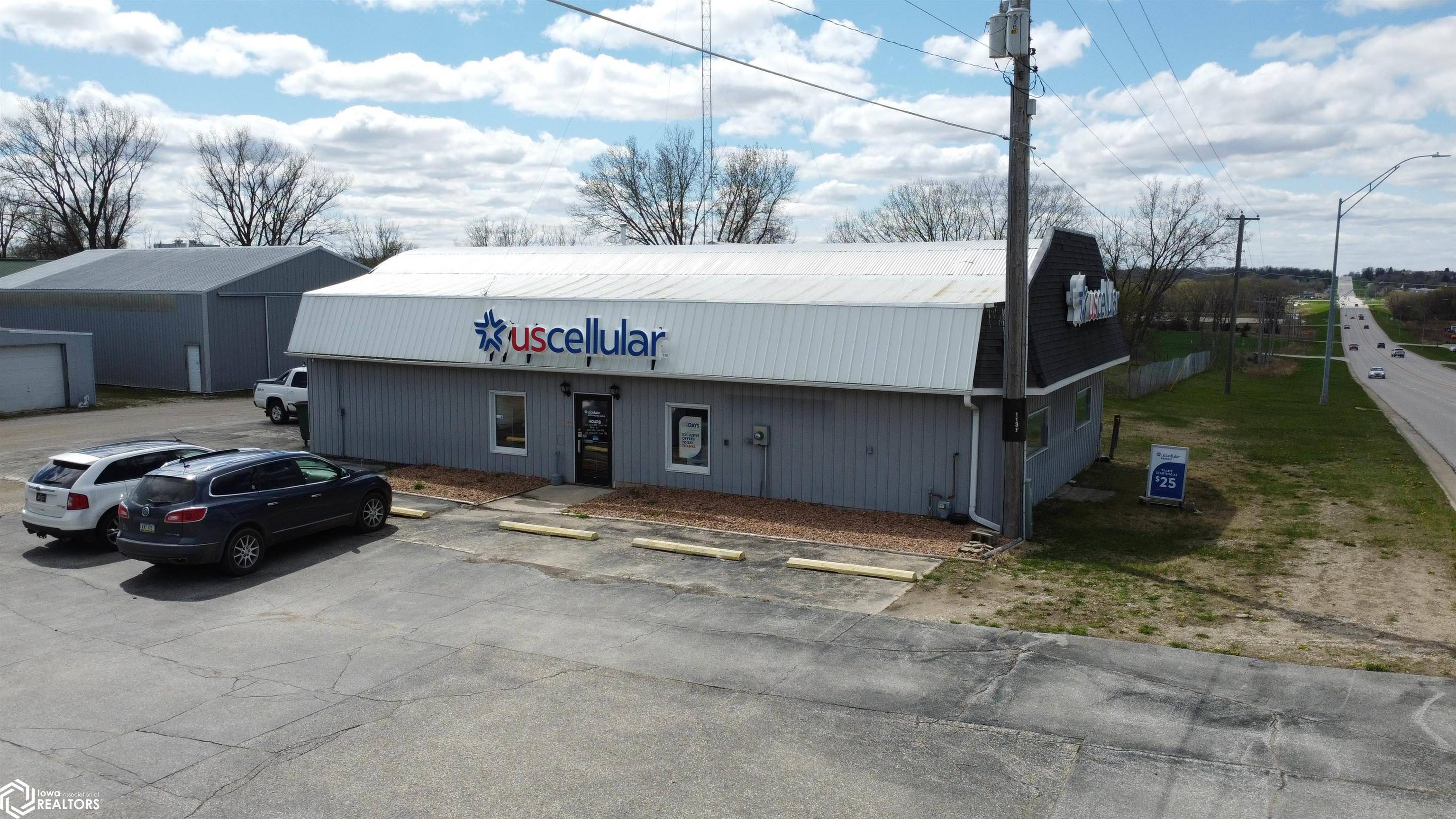 Algona, IA 50511,1308 Highway 18 E