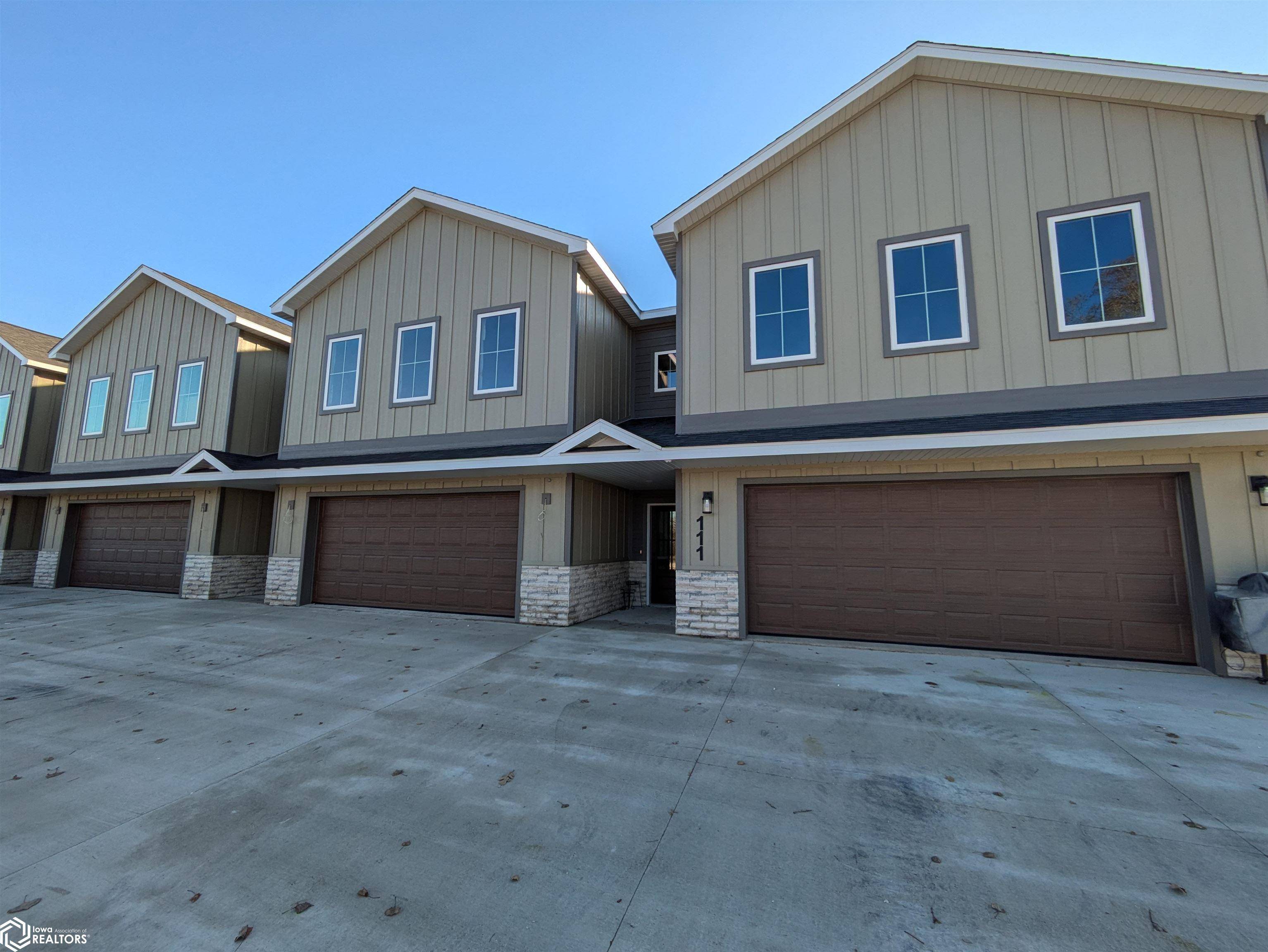 Clear Lake, IA 50428,109 Stonebrook Ct