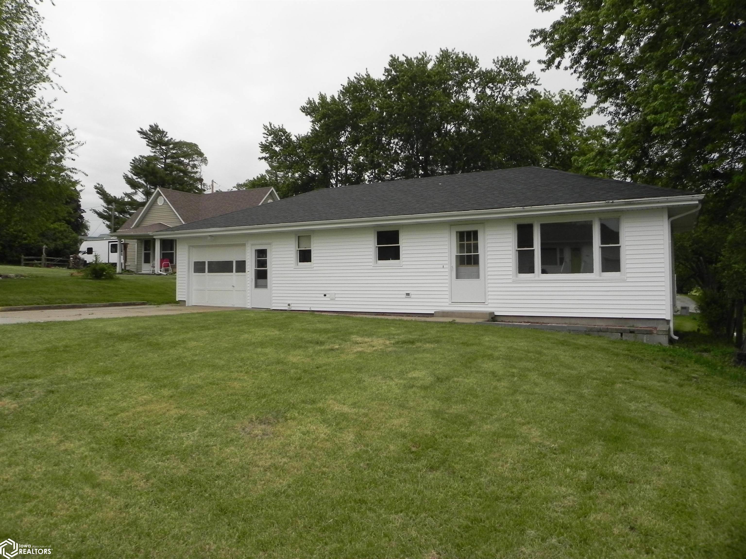 Bedford, IA 50833,1305 Washington St