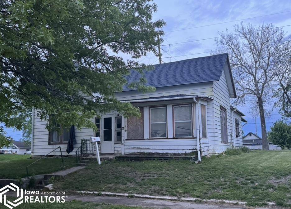 Creston, IA 50801,313 N Walnut St