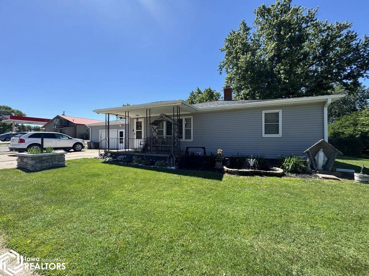Centerville, IA 52544,526 E Walnut St