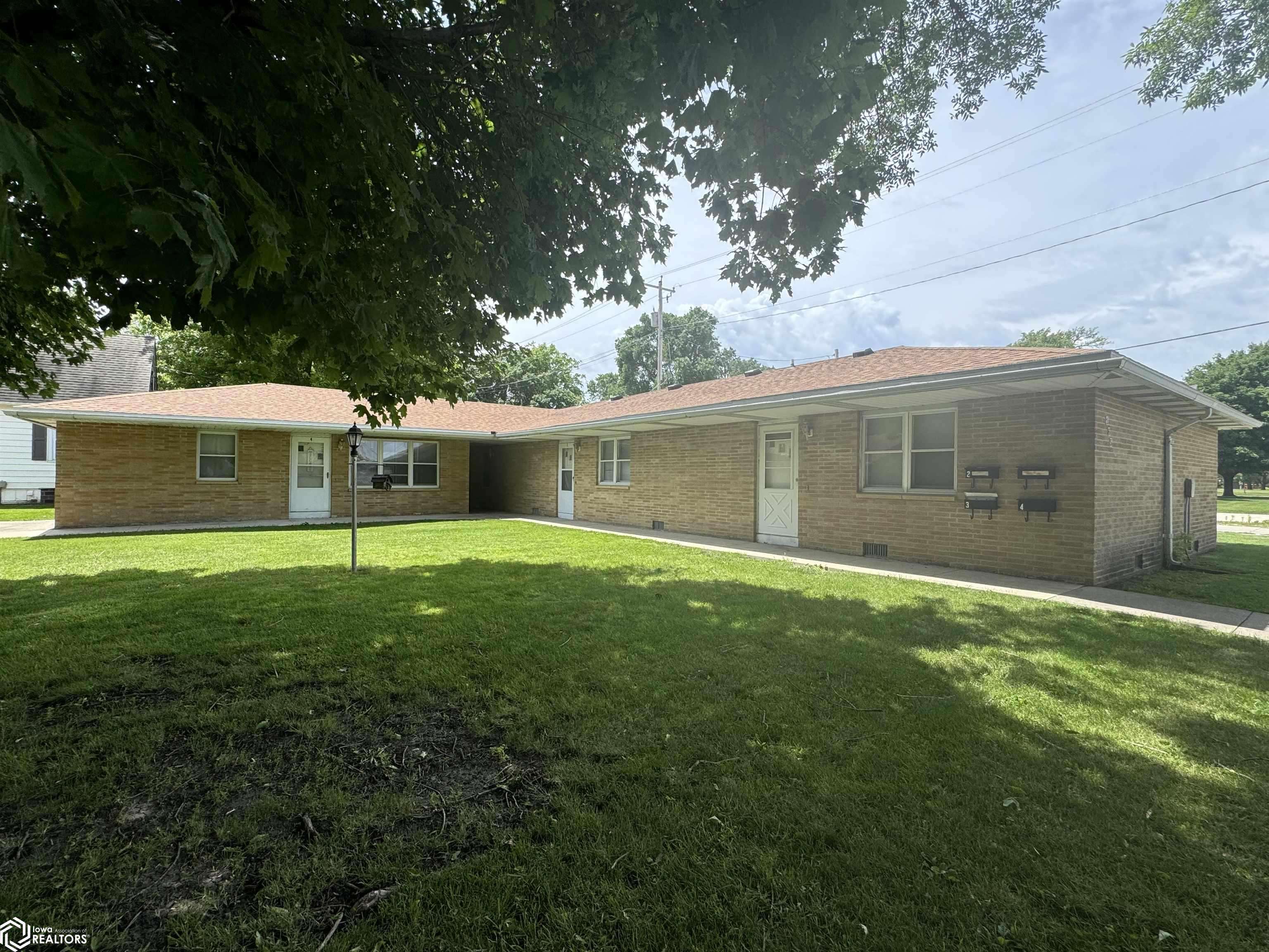 Garner, IA 50438,165 E 6th St