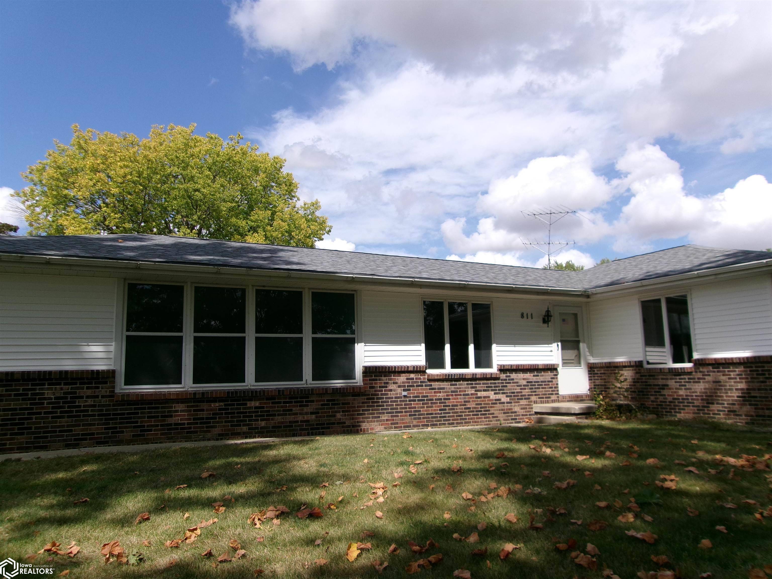 Anita, IA 50020,811 3rd St
