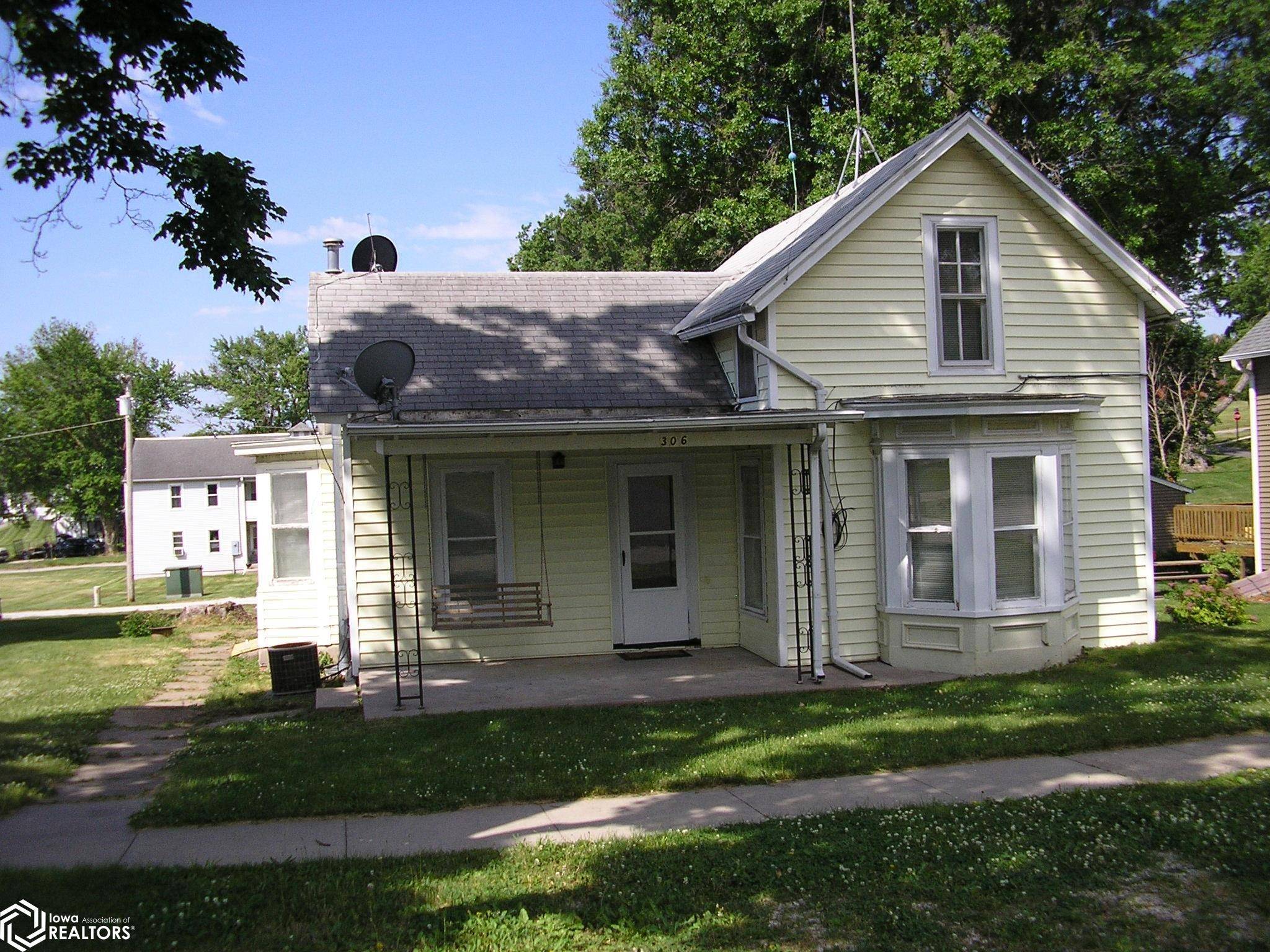 Anita, IA 50020,306 Chestnut St
