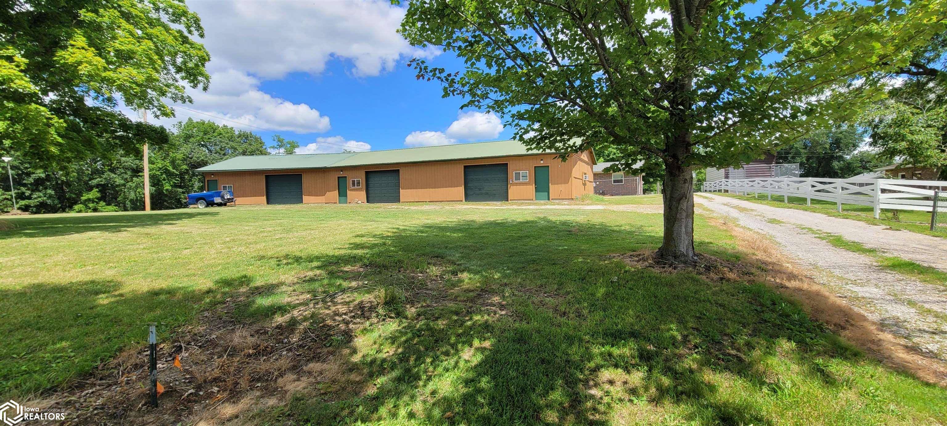 Centerville, IA 52544,1112 W Maple St