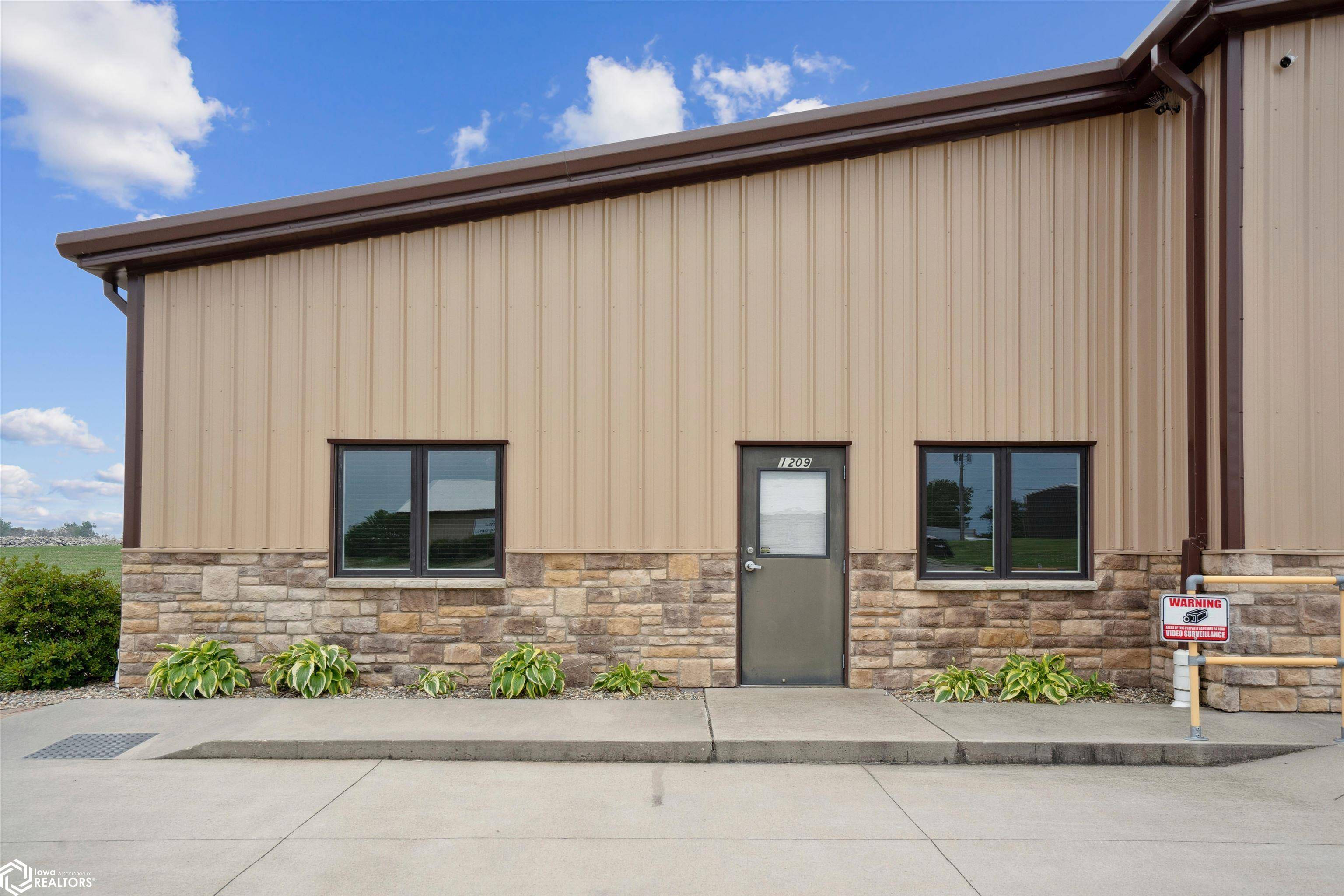 Marshalltown, IA 50158,1209 Industrial Blvd