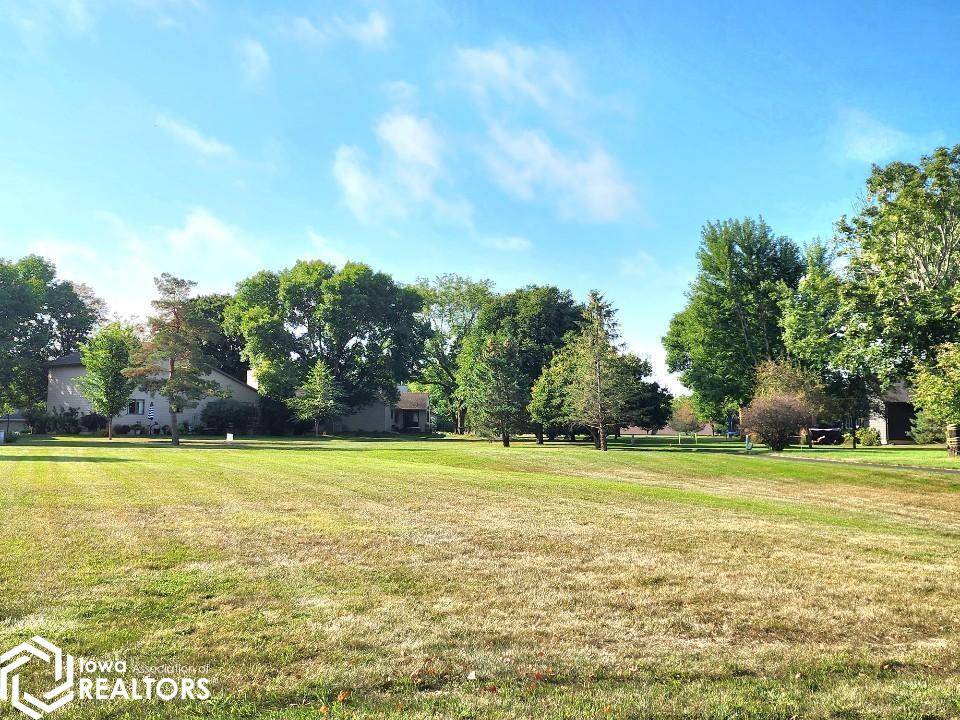 Mason City, IA 50401,45 Ridge Rd NE
