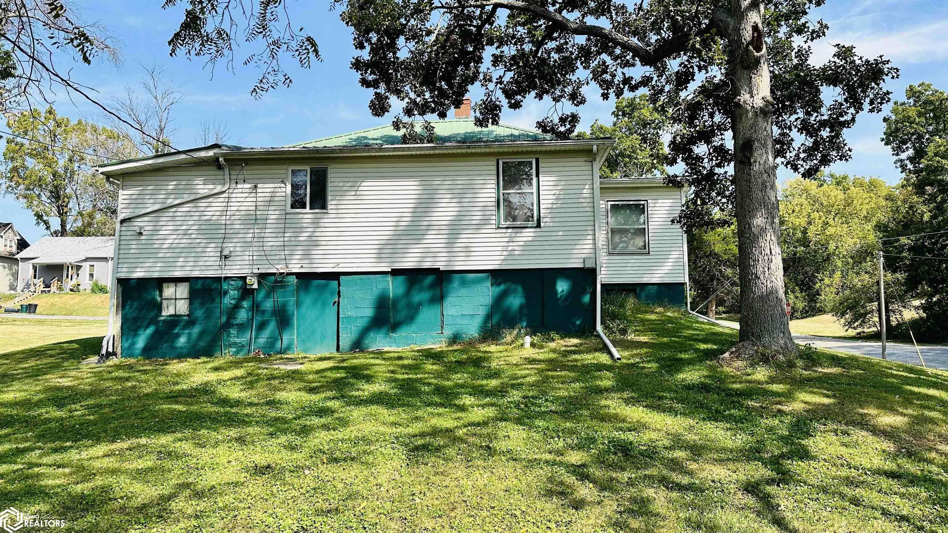 Hamilton, IL 62341,850 Hickory St