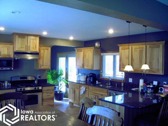 Carroll, IA 51401,438 S Walnut St