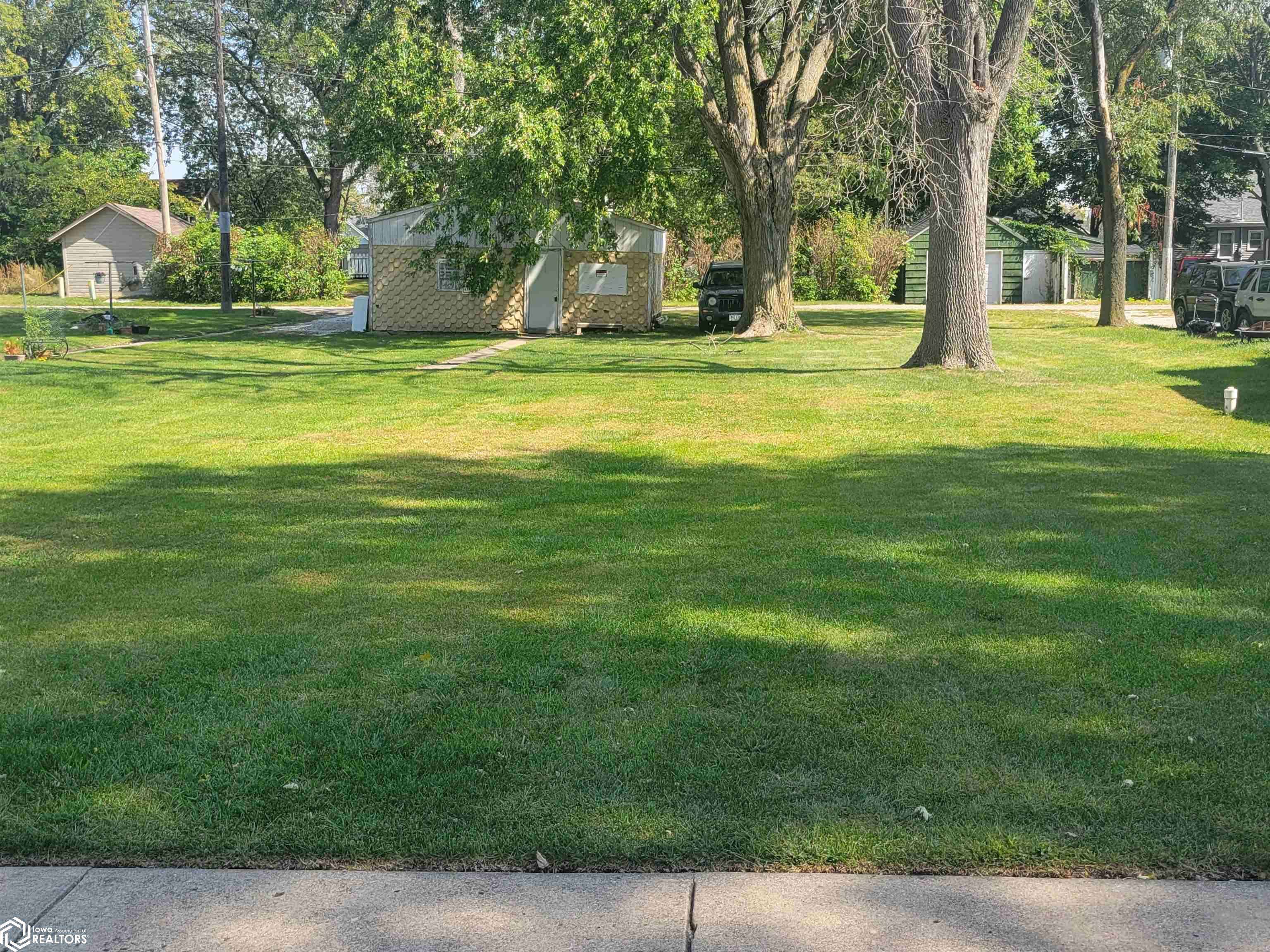 Eagle Grove, IA 50533,312 S Cadwell Ave