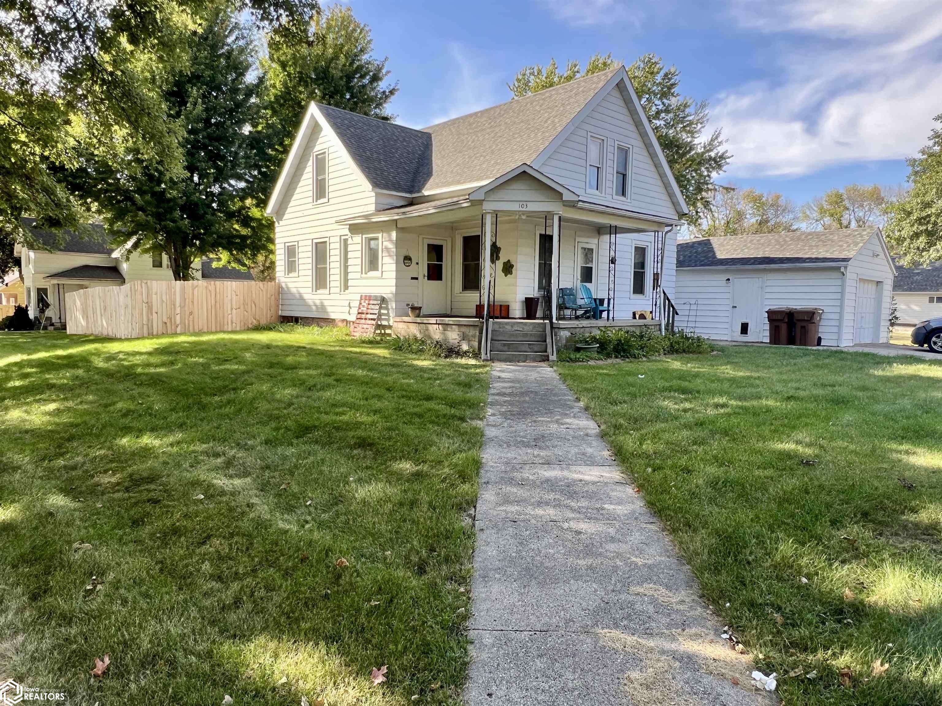 Manning, IA 51455,103 2nd St