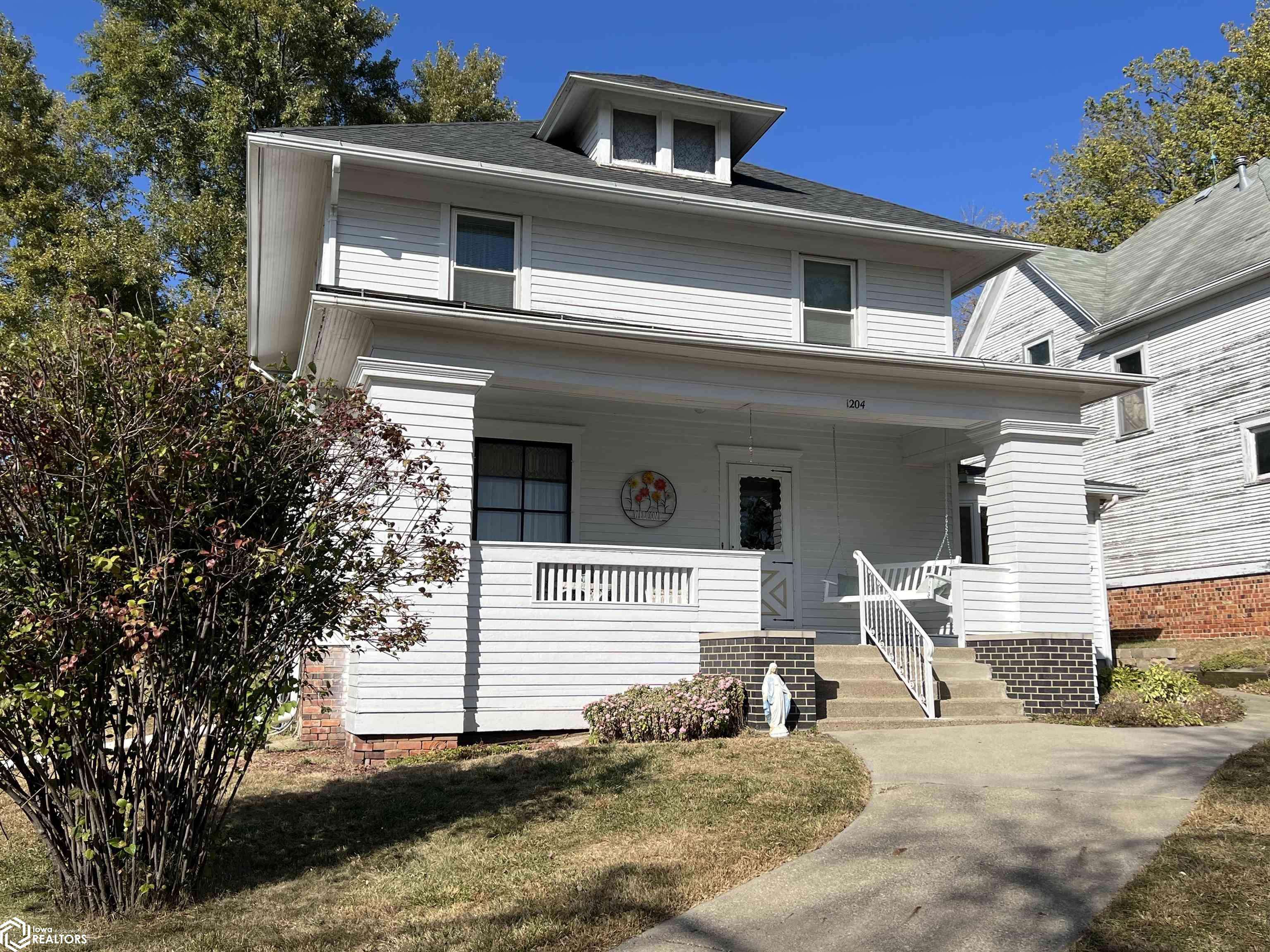 Denison, IA 51442,1204 2nd Ave N