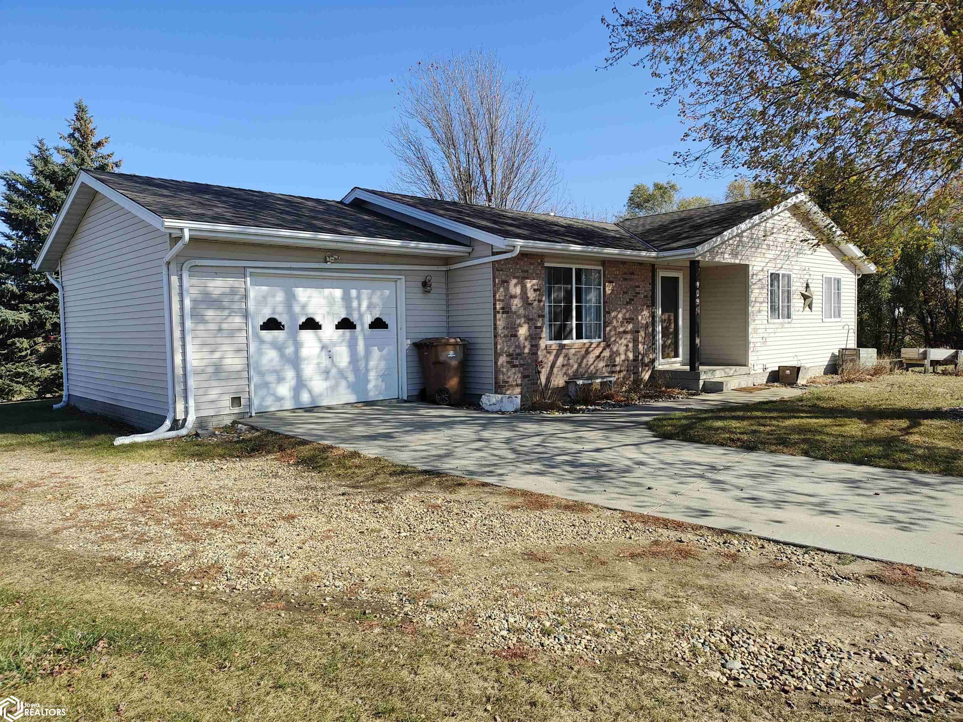 Coon Rapids, IA 50058,109 W Hilltop Ct