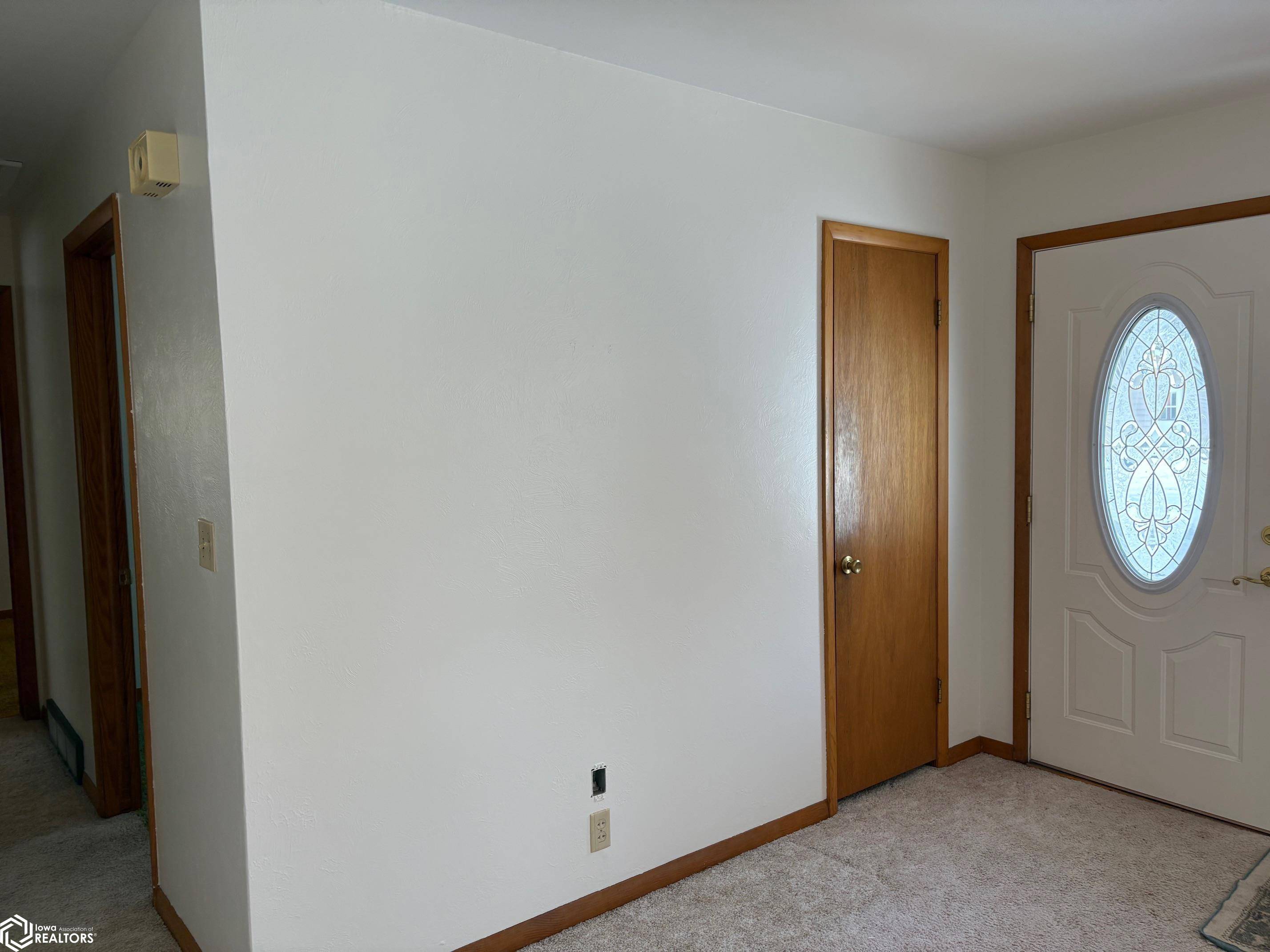 Iowa Falls, IA 50126,110 Slayton Ave