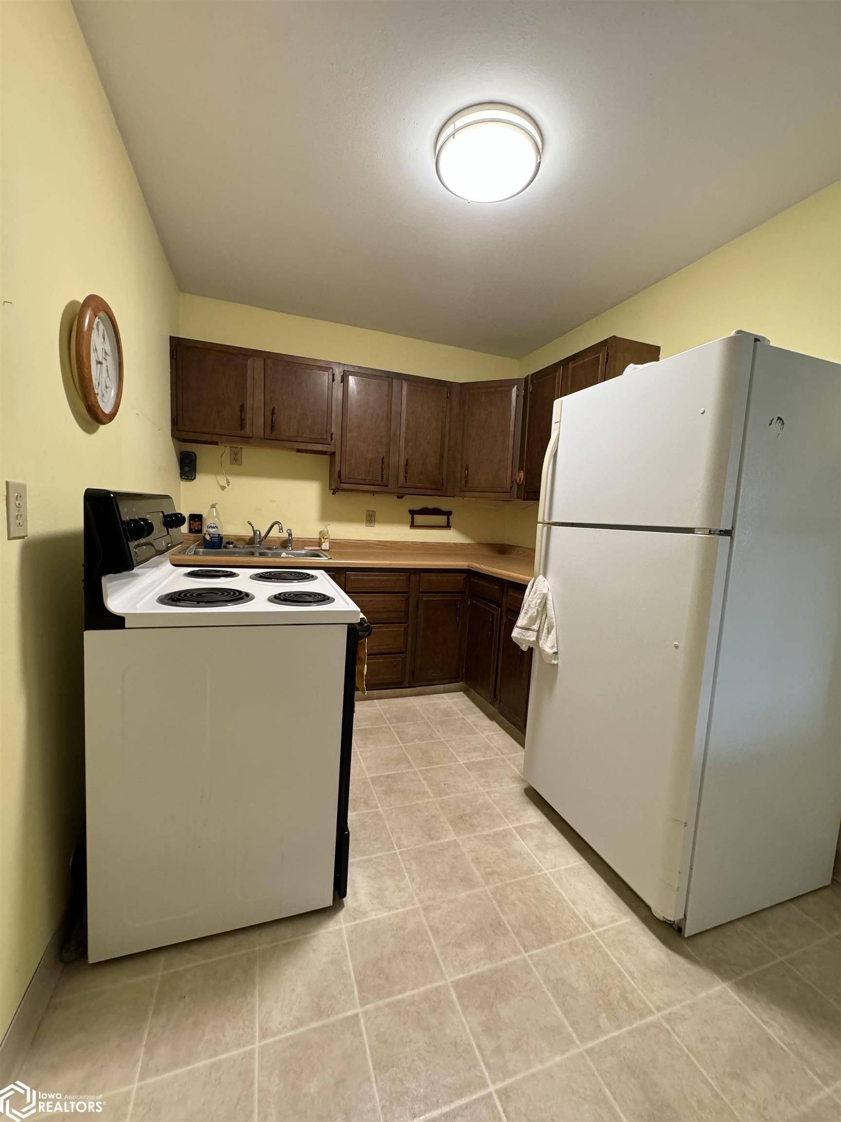Webster City, IA 50595,417 W Curve Dr