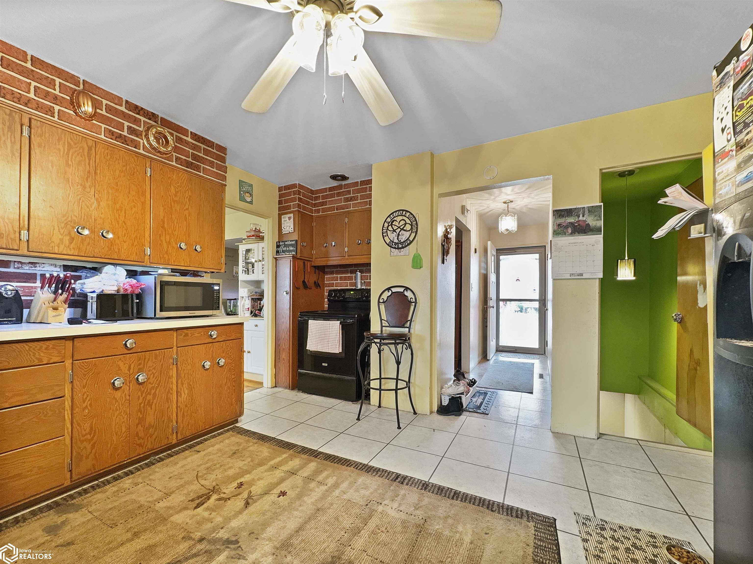 Hampton, IA 50441,29 Windsor Blvd